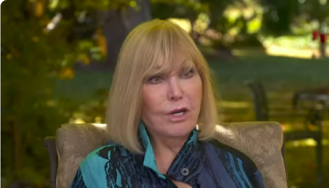 Kim Novak speaks on finding herself in a YouTube video dated, January 12, 2020. | Source: Youtube/@CBSSundayMorning