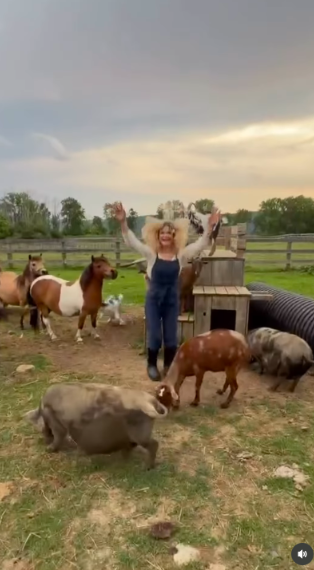 The Connecticut property eventually filled up with far more animals than Bacon's original solitary-man fantasy suggested. The growing menagerie also changed some of his habits away from the barnyard. | Source: Instagram/kyrasedgwickofficial