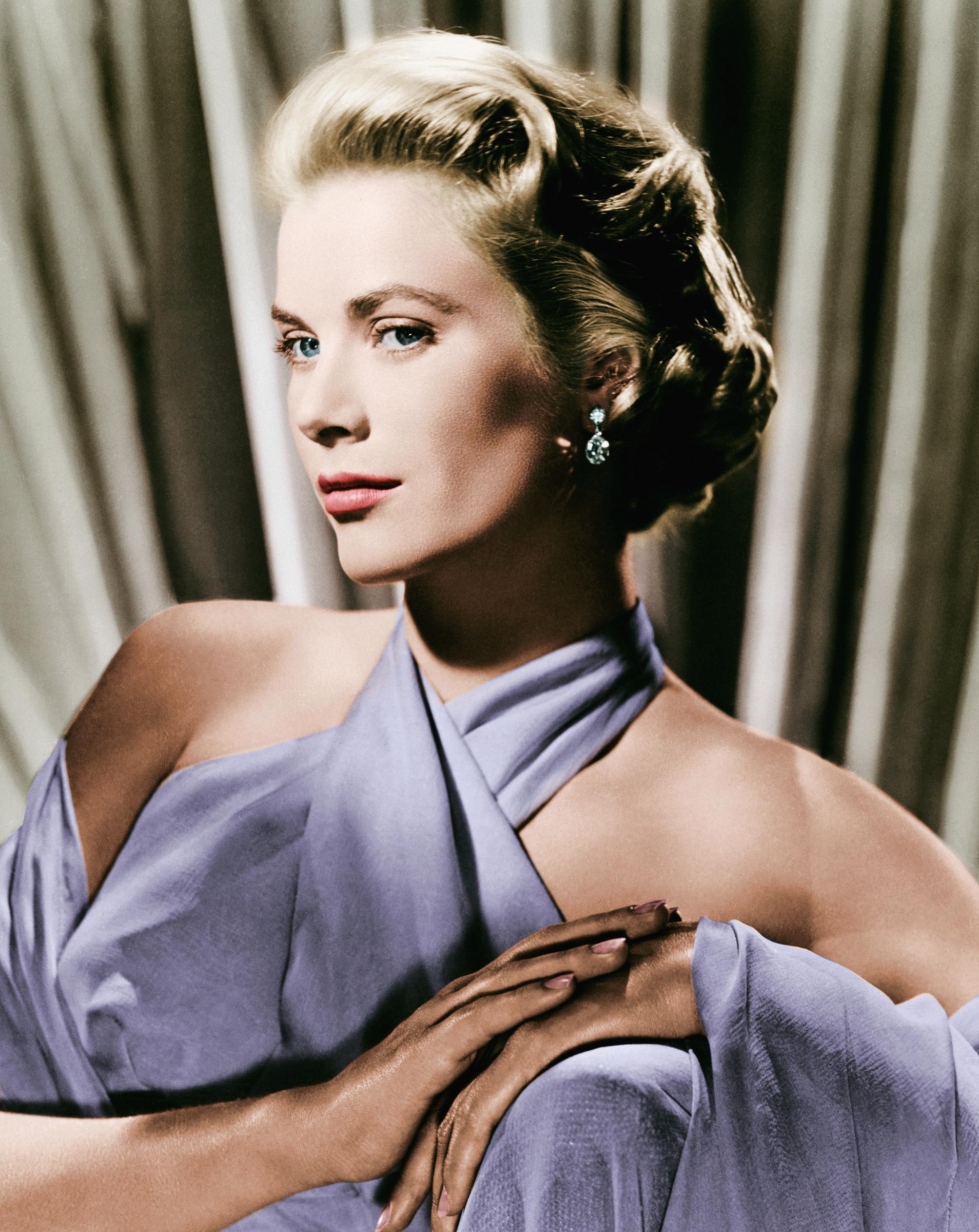 Grace Kelly is seen in a 1950s portrait at the height of her film career | Source: Getty Images