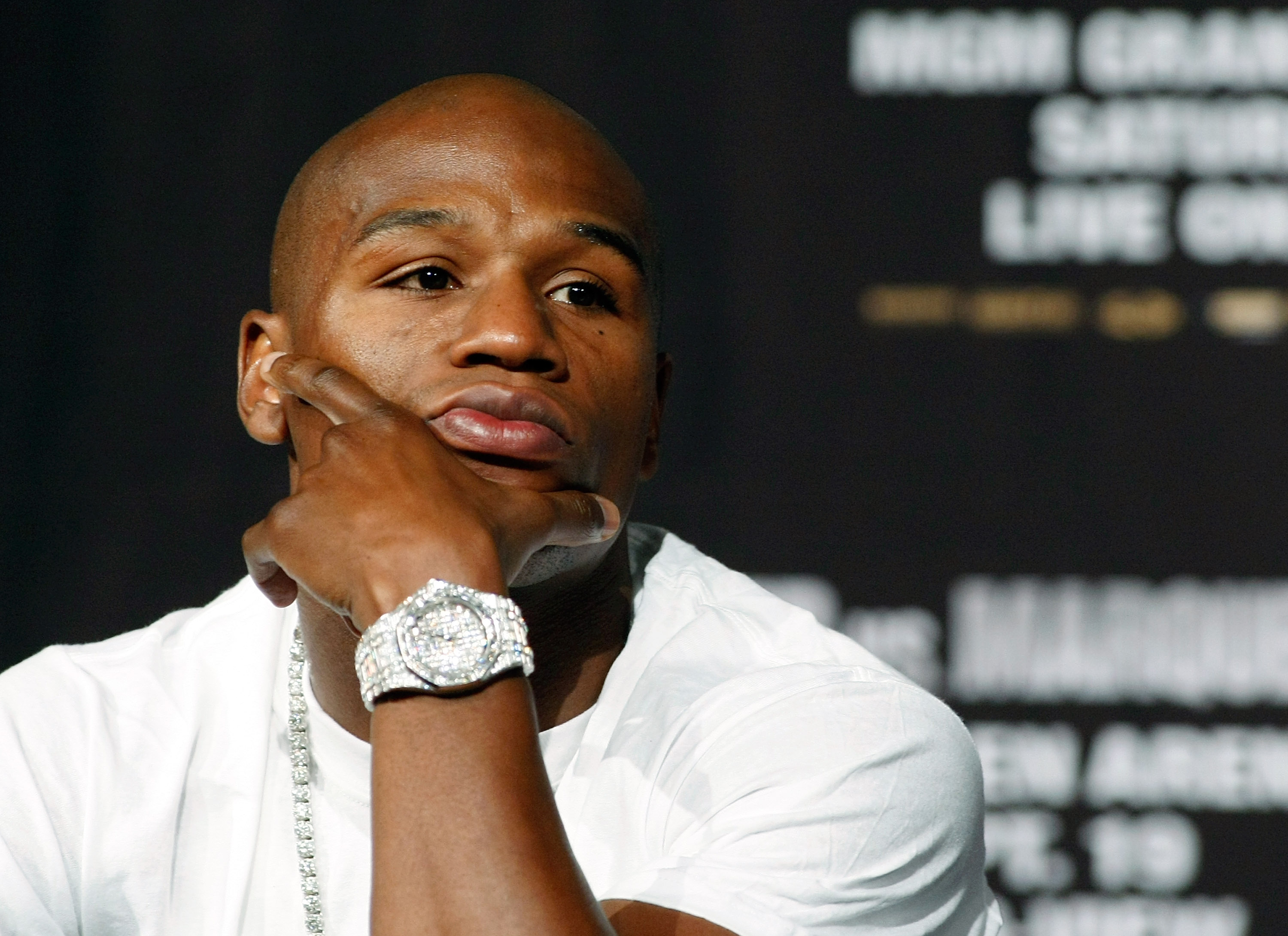 Floyd Mayweather at the MGM Grand Hotel/Casino September 16, 2009 | Source: Getty Images