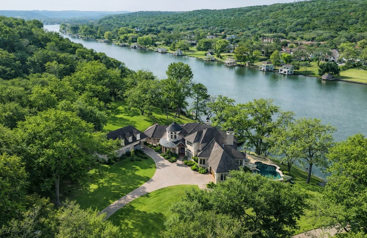 Michael and Susan Dell could wake up to sweeping views of Lake Austin from their secluded hilltop estate. | Source: Getty Images