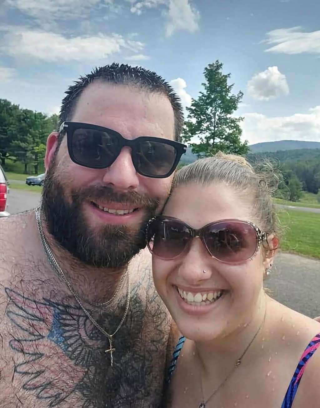 Charles Harrison and his wife, Metallica Rose Harrison, smile together in an outdoor selfie before the Pennsylvania family's lives became the focus of a devastating double homicide investigation. | Source: Facebook/TrueCrimeMama