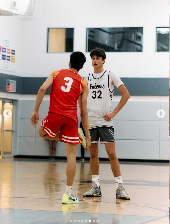 Jack Moynahan plays basketball in a Falcons jersey, offering another glimpse of the 19-year-old's athletic build and towering height. | Source: Instagram/tombrady
