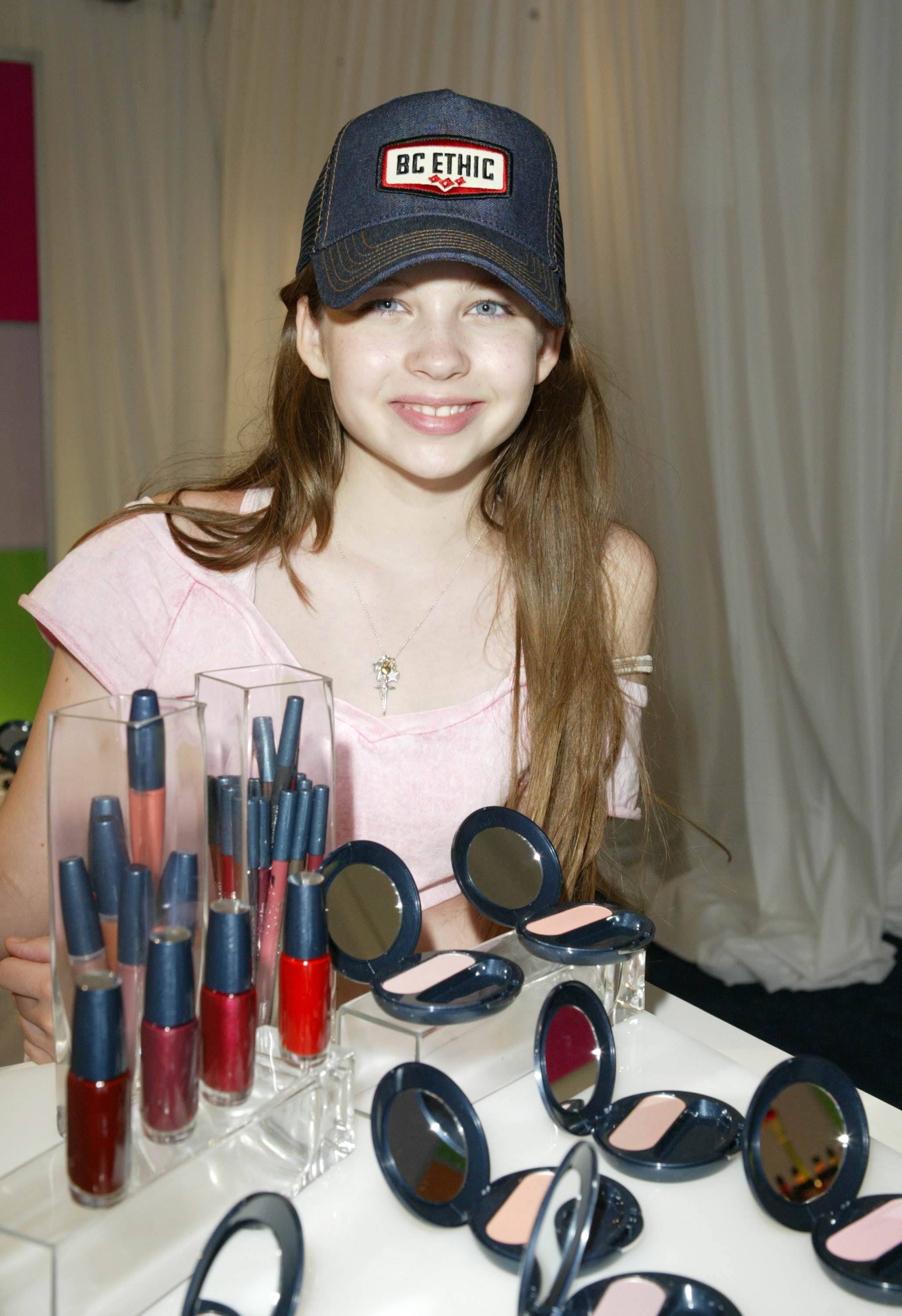 Even as her career shifted, Daveigh's face remained recognizable to fans who had grown up with her work. Her later teen and young-adult photos captured a performer between past fame and an uncertain future. | Source: Getty Images