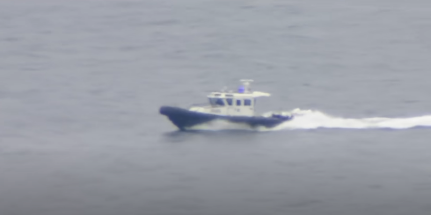 A motorboat dispatched as part of the rescue team’s recovery operation from a video posted on June 9, 2025 | Source:YouTube/cbs8sandiego