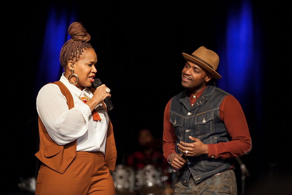 Tina and Teddy Campbell perform onstage during the 2015 Circle Of Sisters' Gospel Explosion Concert | Source: Getty Images