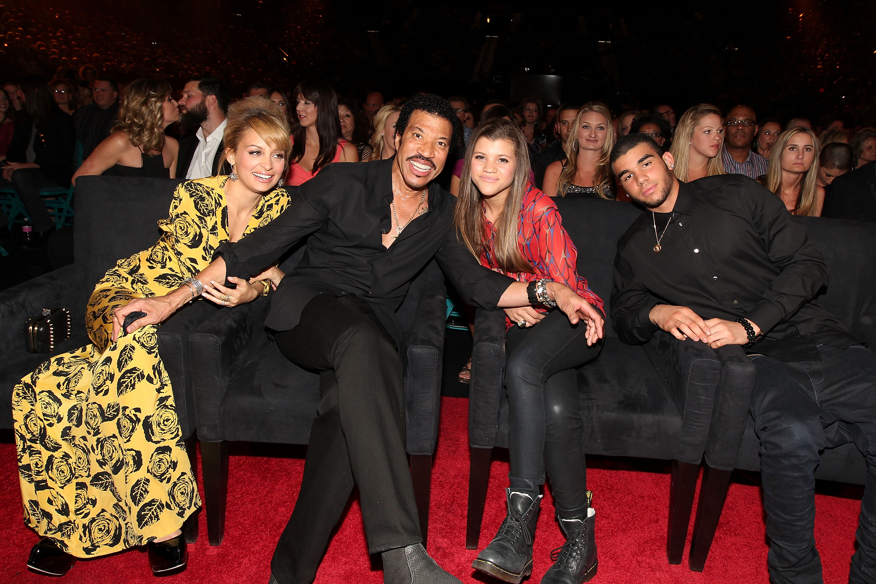 Nicole, Lionel, Sofia, and Miles Richie attend Lionel Richie and Friends in Concert at the MGM Grand Garden Arena on April 2, 2012 in Las Vegas, Nevada. | Source: Getty Images