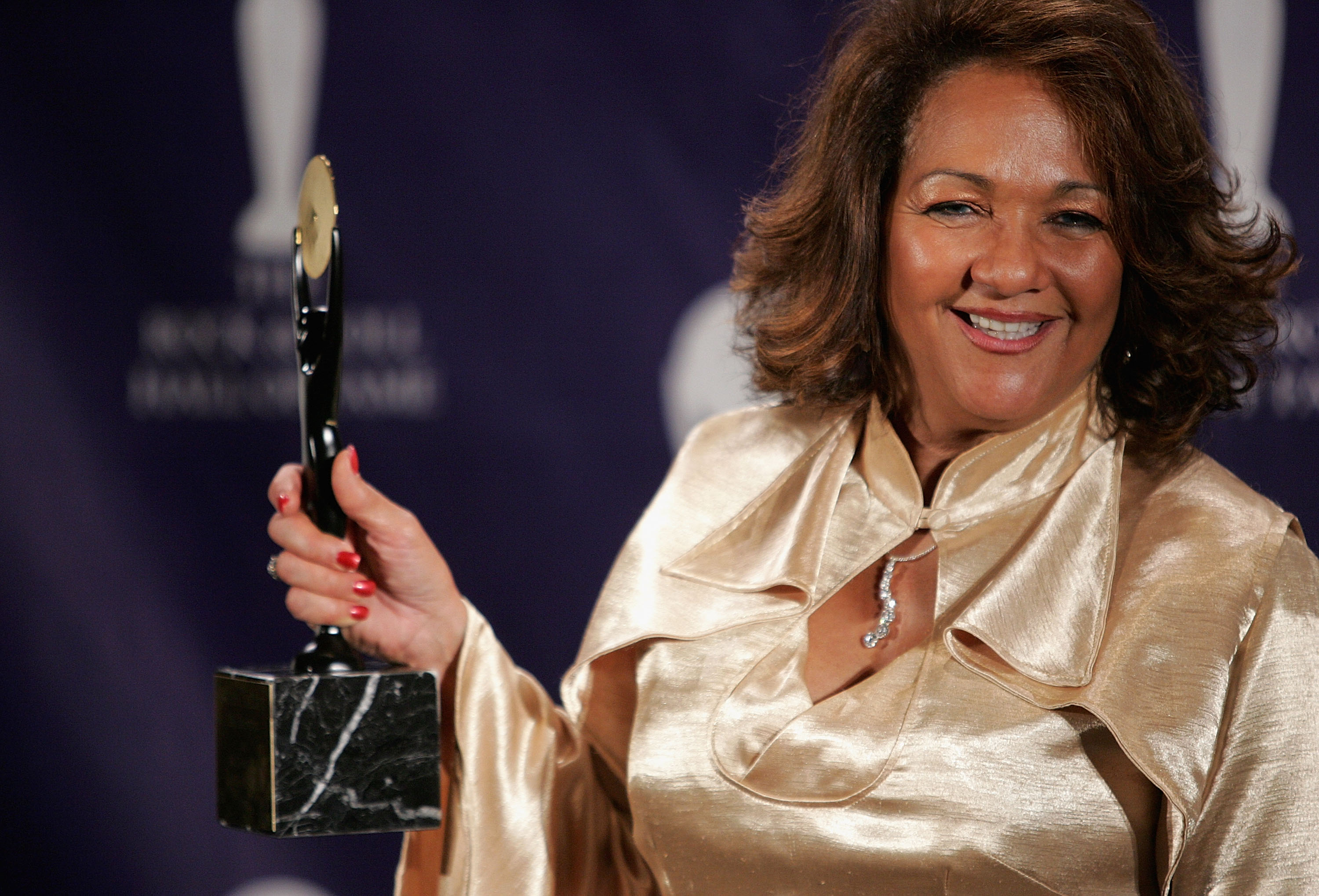 Honoree Nedra Talley poses in the press room at the 22nd annual Rock And Roll Hall Of Fame Induction Ceremony on March 12, 2007 | Source: Getty Images