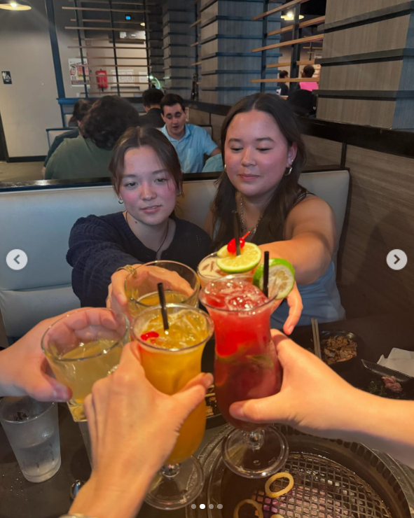 Kate Gosselin toasts Aaden, Joel, Alexis, and Leah Gosselin's 21st birthday | Source: Instagram/kateplusmy8