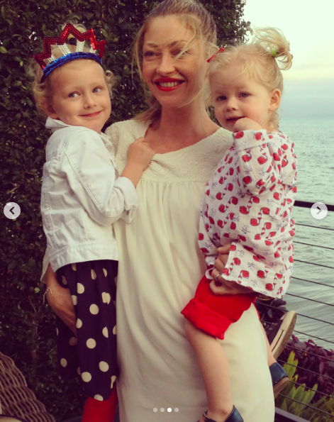 Rebecca Gayheart with her daughters, Billie and Georgia Dane. | Source: Instagram/rebeccagayheartdane