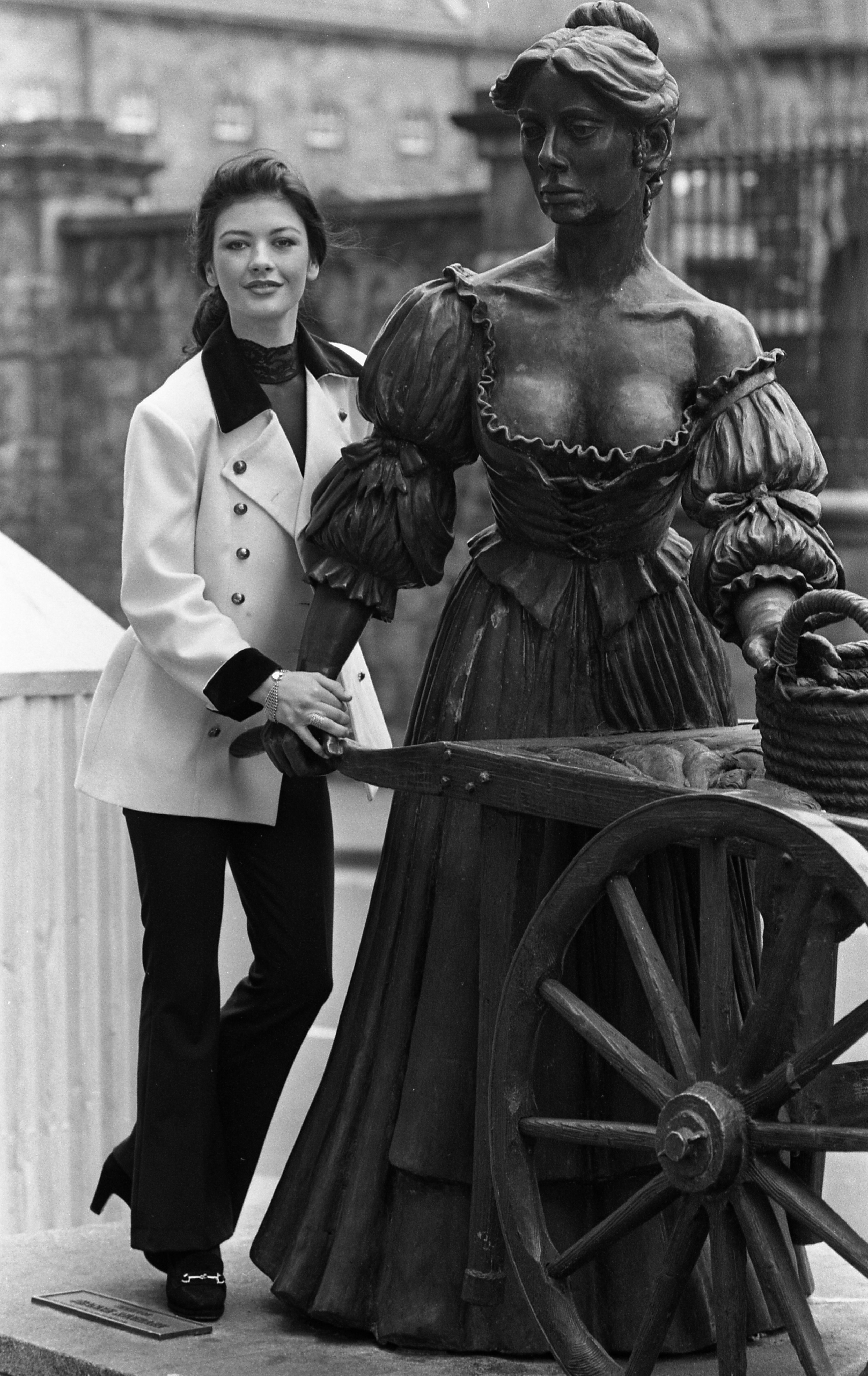 Photographed in Dublin, Catherine was already accustomed to public attention. She later recalled wanting to escape the tabloid image that had formed around her in Britain. | Source: Getty Images