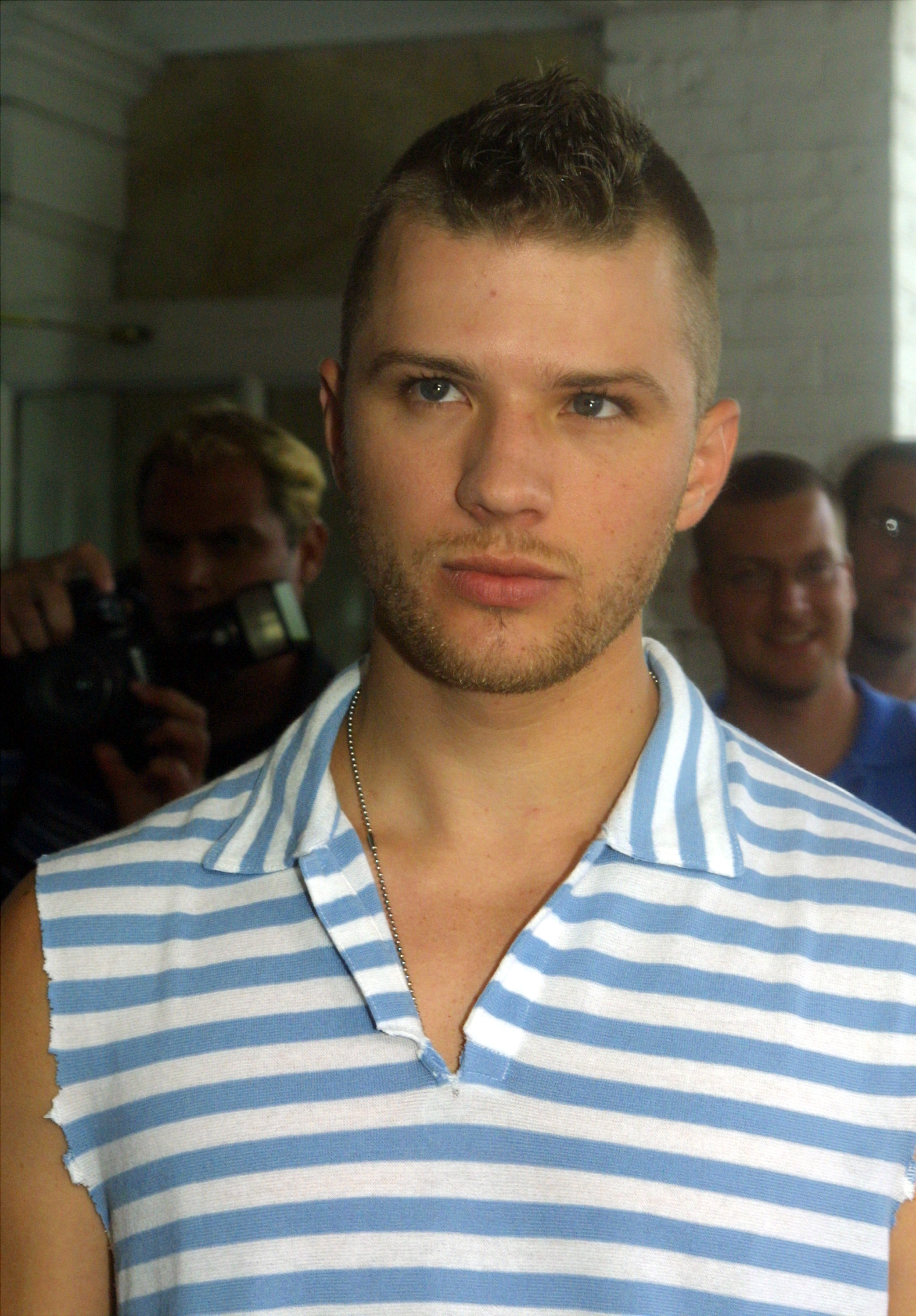 The actor arrives for a screening of "Legally Blonde" on July 7, 2001, in Southampton, New York. | Source: Getty Images