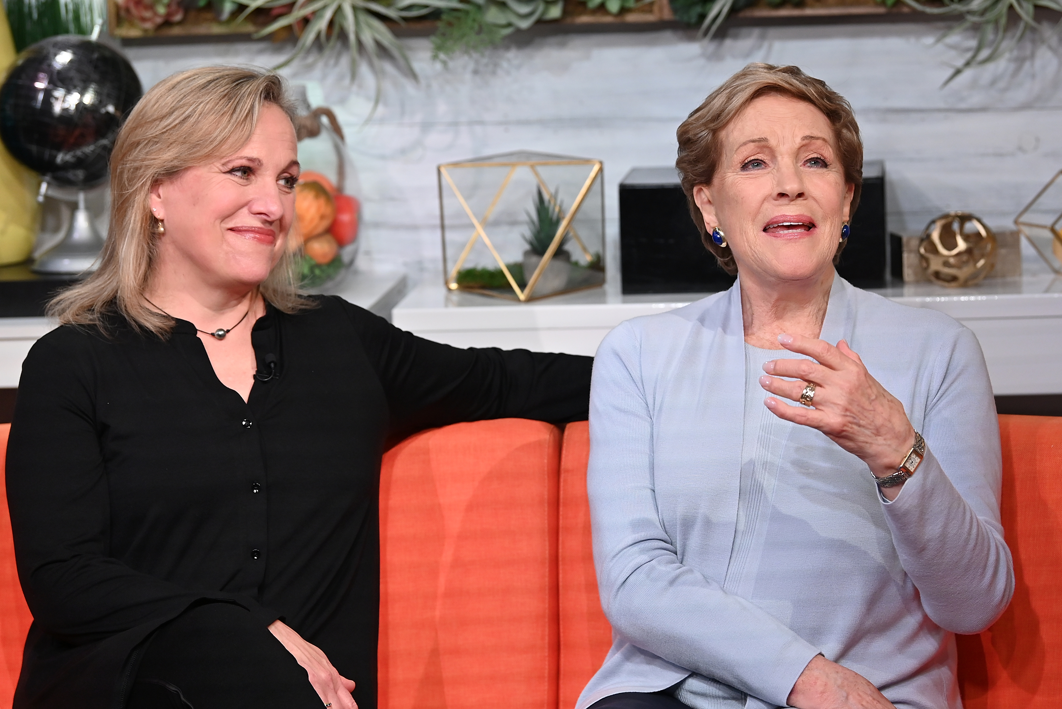 Dame Julie Andrews and her daughter Emma Walton Hamilton on October 15, 2019 in New York City | Source: Getty Images