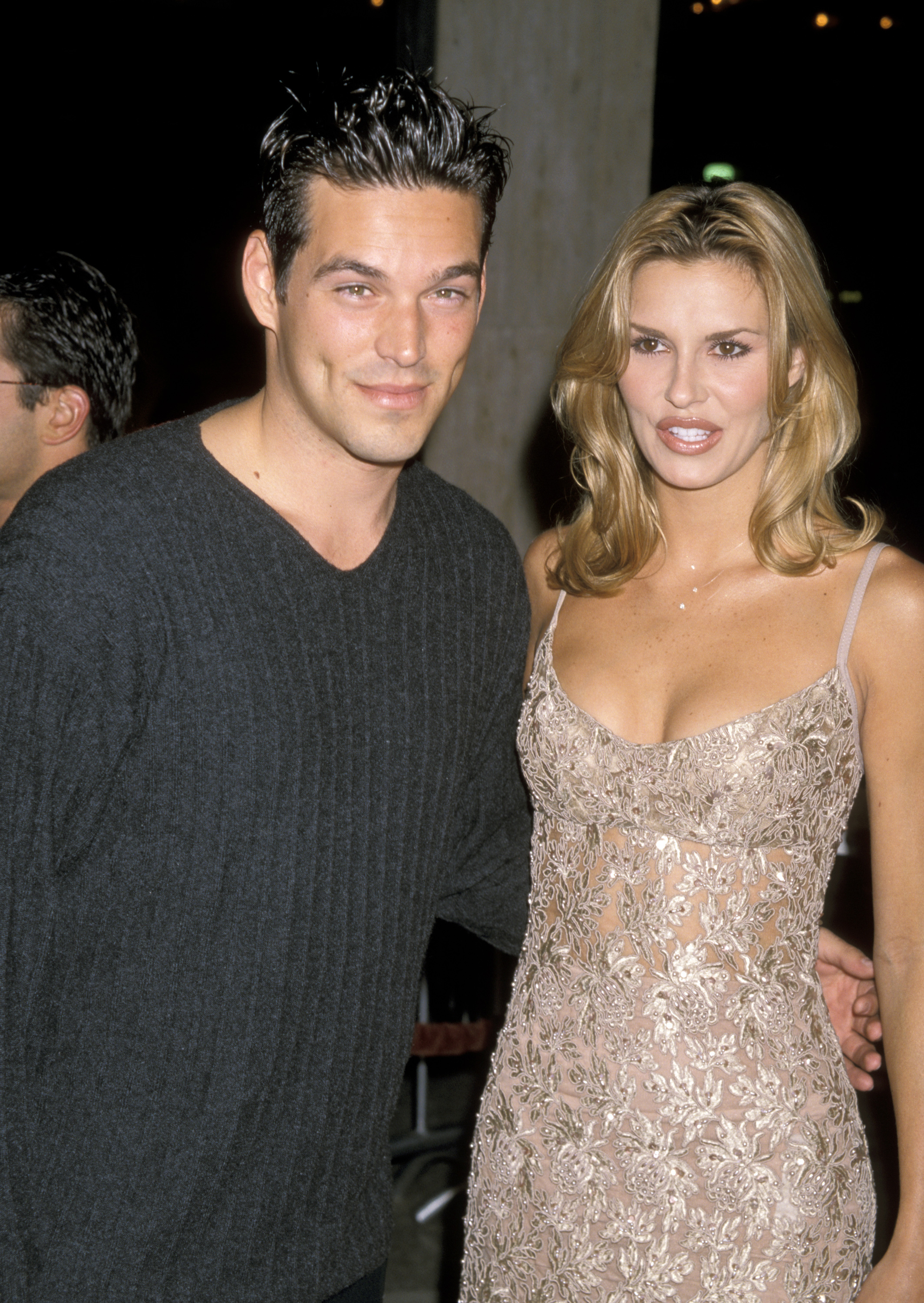 Eddie Cibrian and Brandi Glanville during the premiere of "Living Out Loud" in Los Angeles, California, 1998. | Source: Getty Images