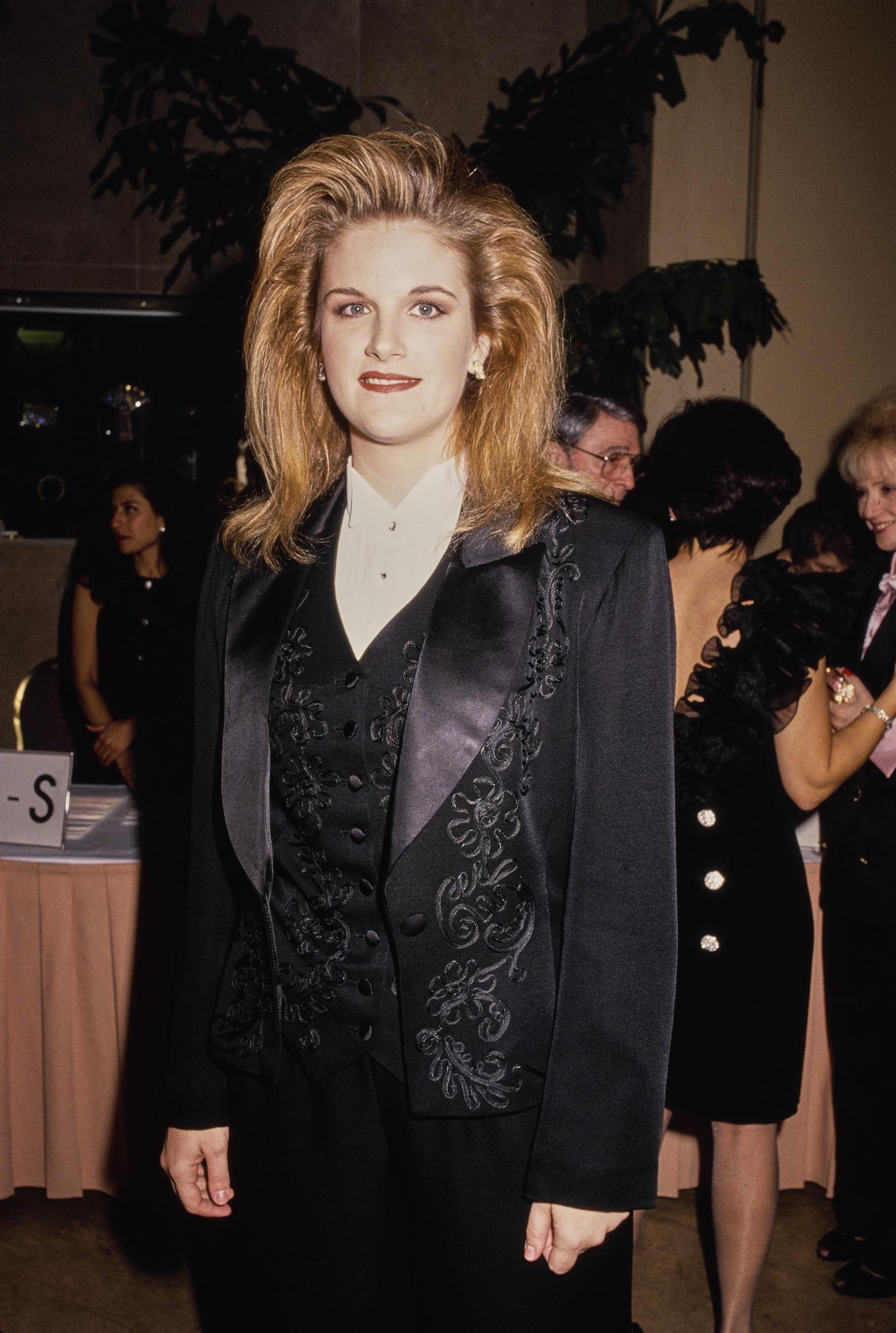Long before her recent transformation sparked conversation, Trisha Yearwood was establishing herself as one of country music's most recognizable voices. Her career would eventually bring Grammy recognition and a loyal following spanning generations.