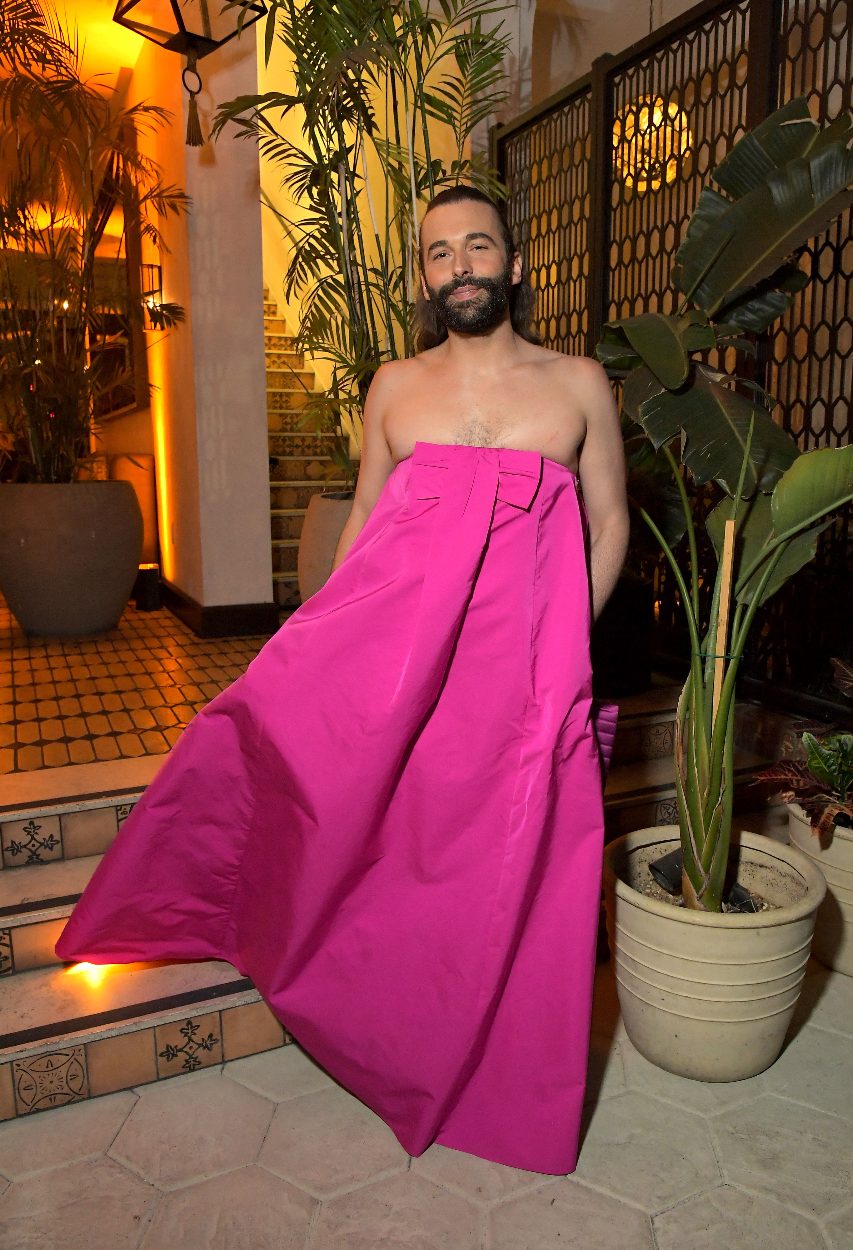 Jonathan Van Ness poses solo at the Netflix Creative Arts Emmy after-party in Los Angeles on September 15, 2019 | Source: Getty Images