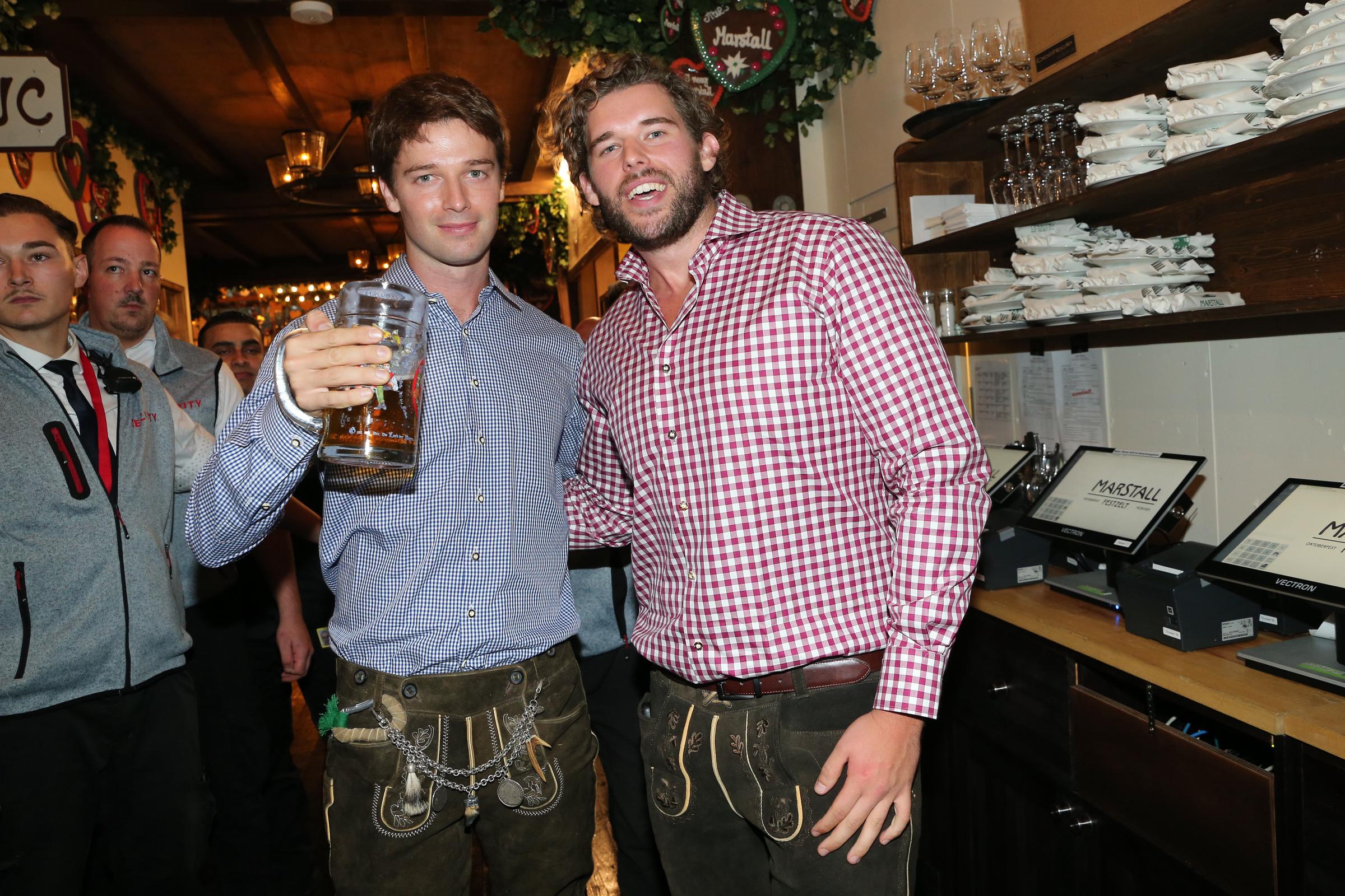 Christopher Schwarzenegger and his brother Patrick are at the 187th Oktoberfest at Marstall tent /Theresienwiese in Munich, Germany on September 24, 2022 | Source: Getty Images