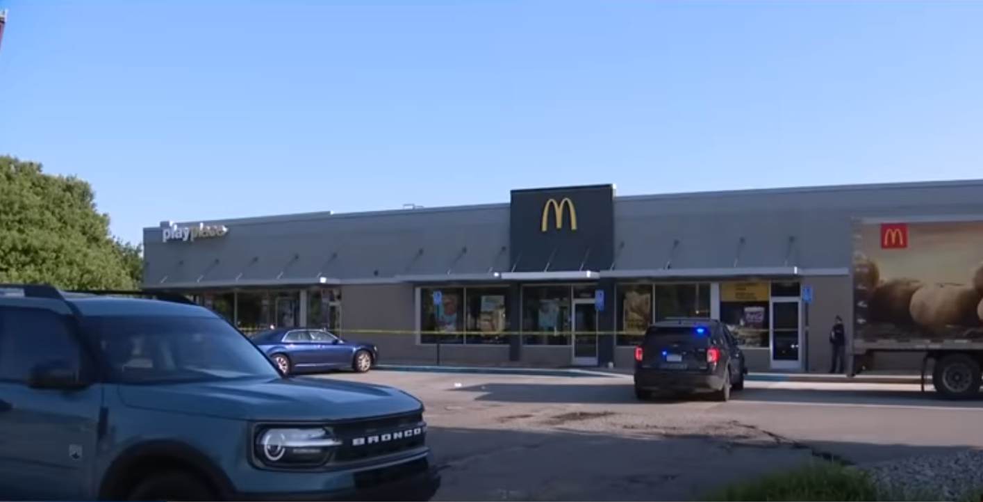 McDonald's restaurant in Eastpointe, Michigan where Jennifer Harris died. From a video dated July 10, 2025. | Source: Youtube/ClickOnDetroitLocal4WDIV