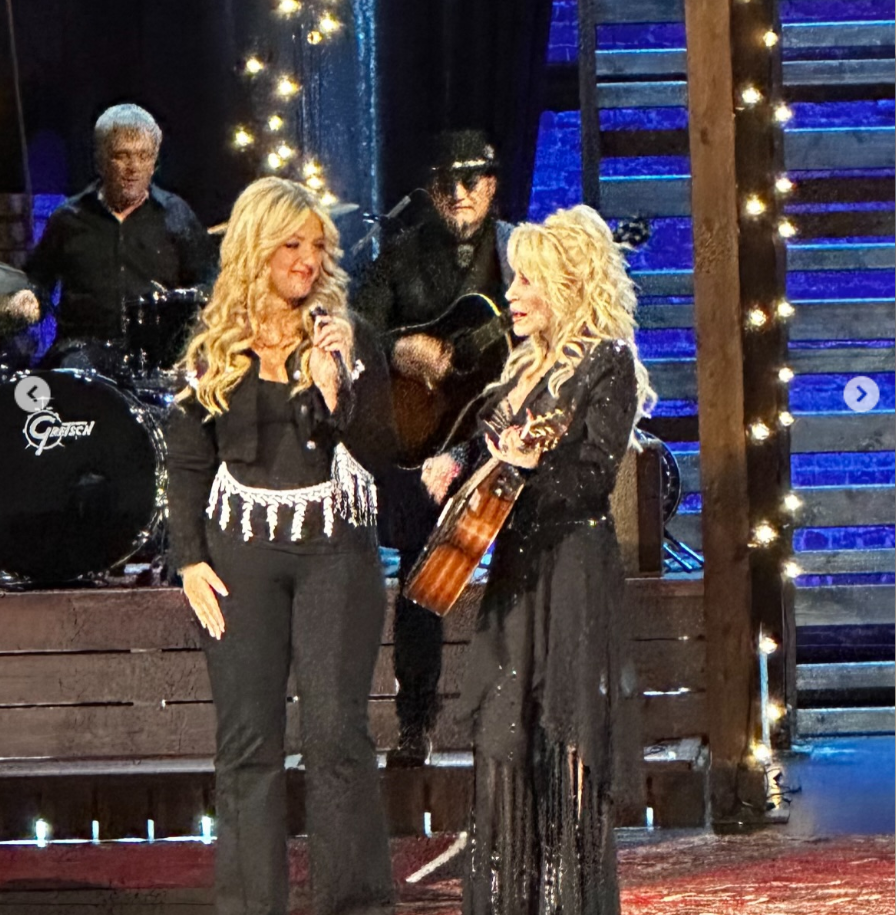 Dolly Parton shares the stage with her great-niece Lainey Mae Parton, a moment that reflected the close bond between the country icon and the family members she encouraged to pursue their own dreams. | Source: Instagram/thelaineyparton