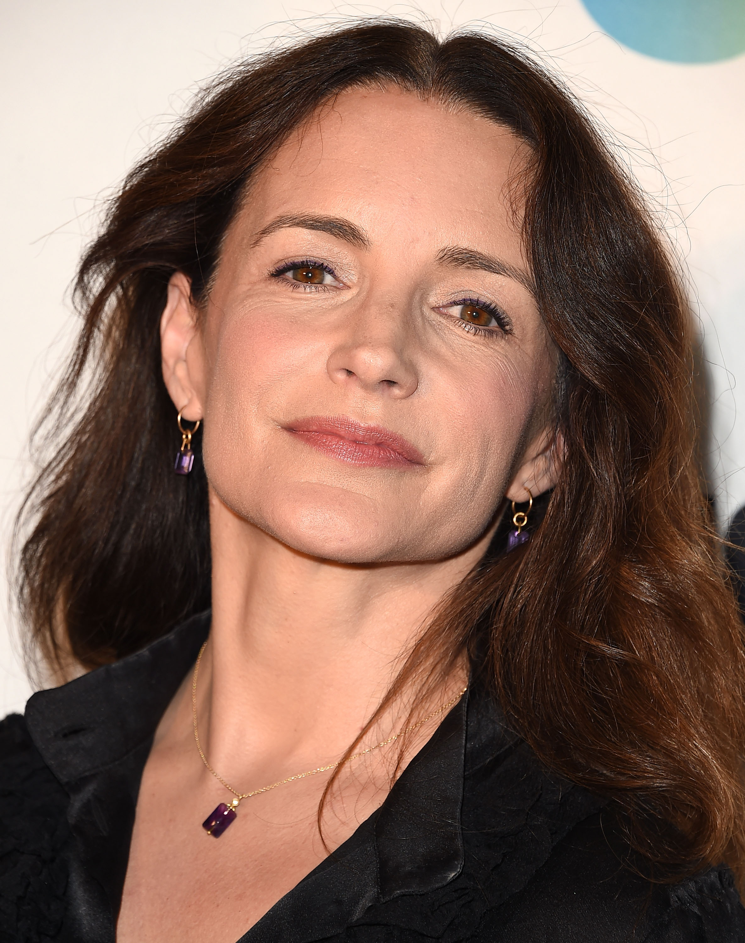 Kristin Davis arrives at the The Annenberg Space For Photography Presents "Refugee" at Annenberg Space For Photography on April 21, 2016 in Century City, California. | Source: Getty Images