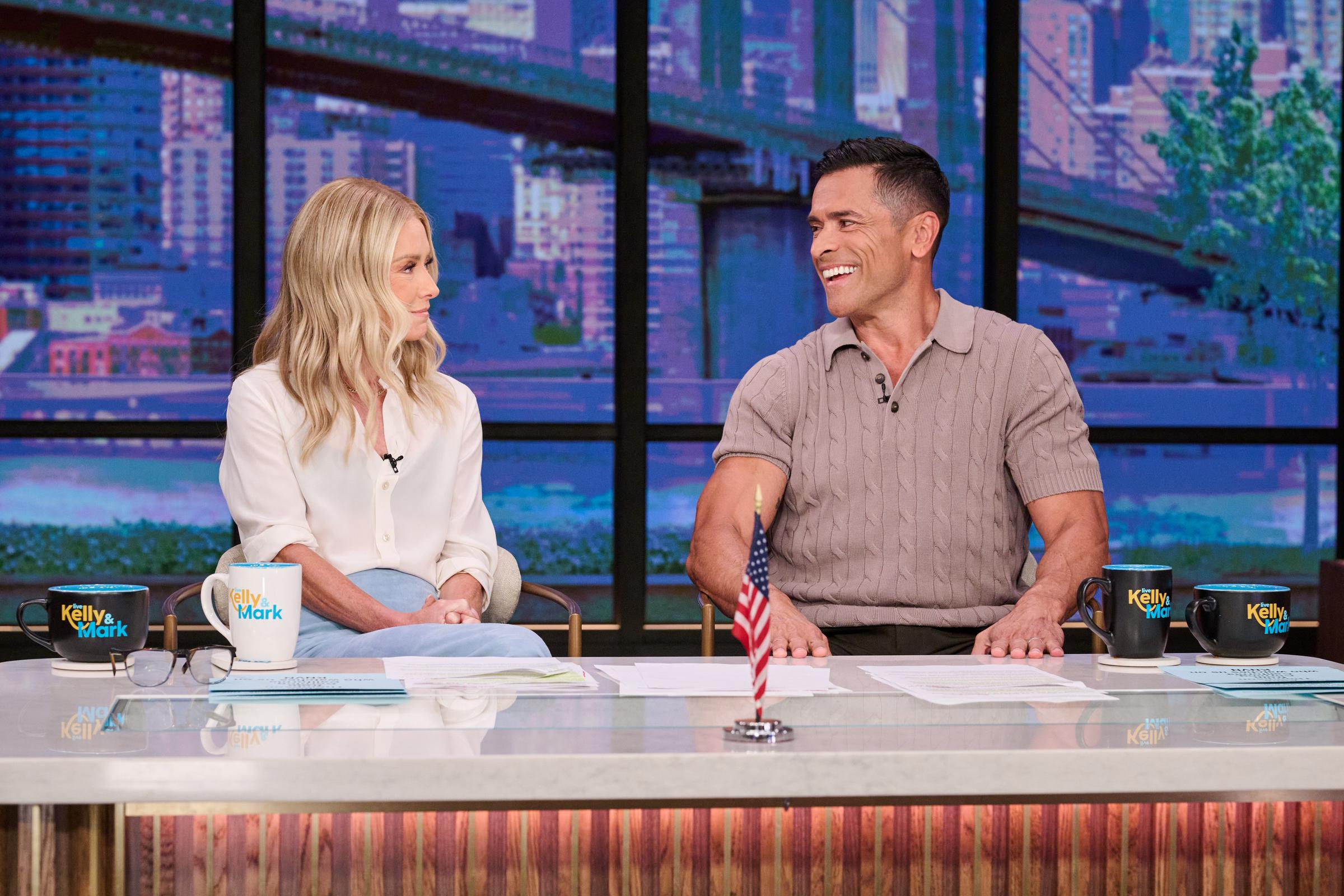 Kelly Ripa's temporary absence left Mark Consuelos to explain why her dentist had ordered her not to speak. He later revealed that she had already found an unusual way around that restriction. | Source: Getty Images