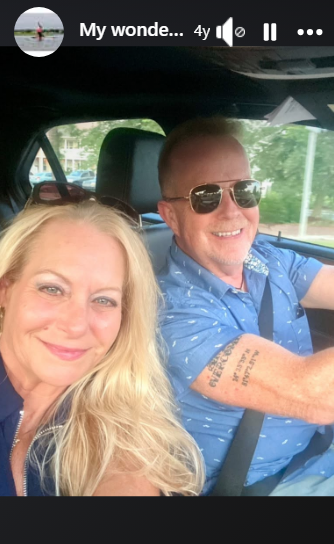 Stephen and Tracey Willetts posing for another car selfie from her Facebook story highlights posted in 2022. | Source: Facebook/Tracey Parker Willetts