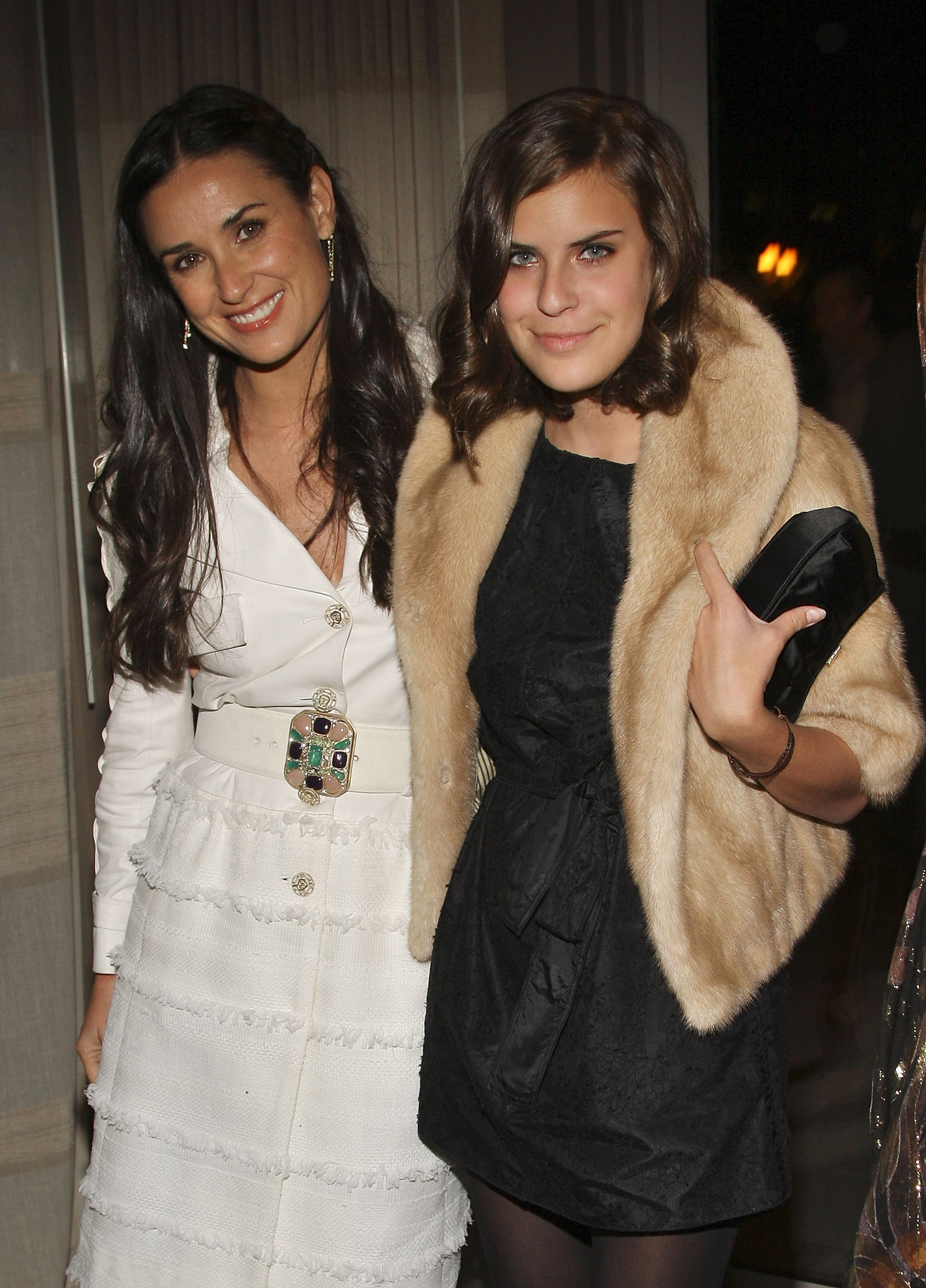 Willis is pictured with her mother, Demi Moore, in 2008, years before she publicly discussed her experience with facial filler. She later revealed that she had the filler dissolved after becoming emotionally attached to how it changed her appearance.