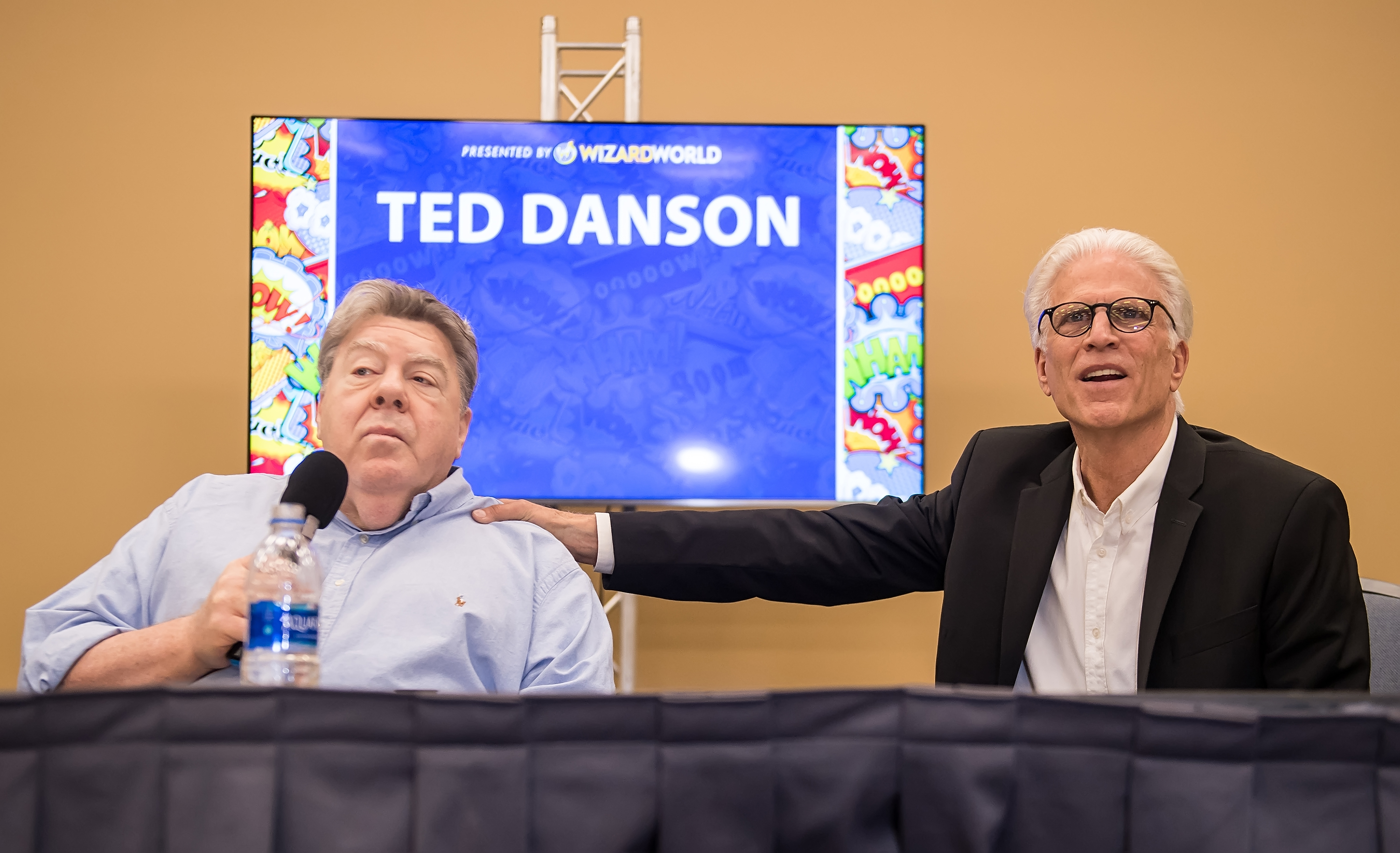 George Wendt and Ted Danson speak onstage at Wizard World Comic Con in Philadelphia, Pennsylvania on June 16, 2019 | Source: Getty Images