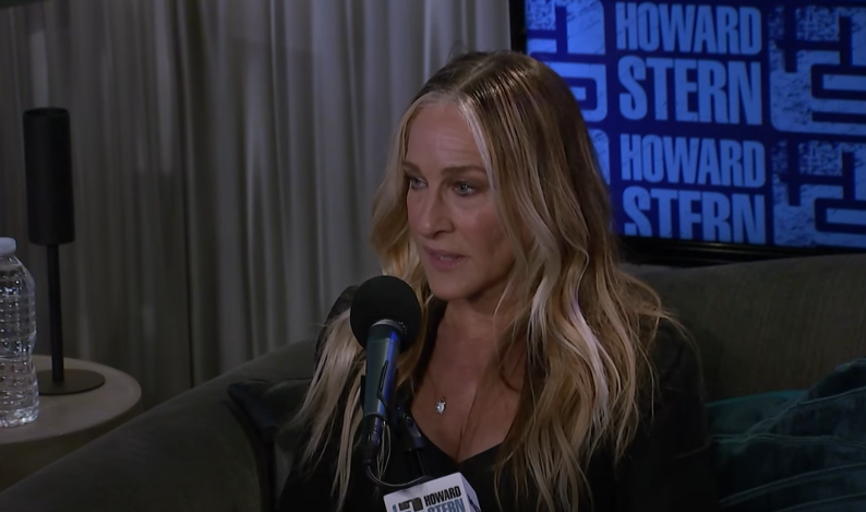 Sarah Jessica Parker on "The Howard Stern Show" on June 9, 2025 | Source: Youtube/The Howard Stern Show