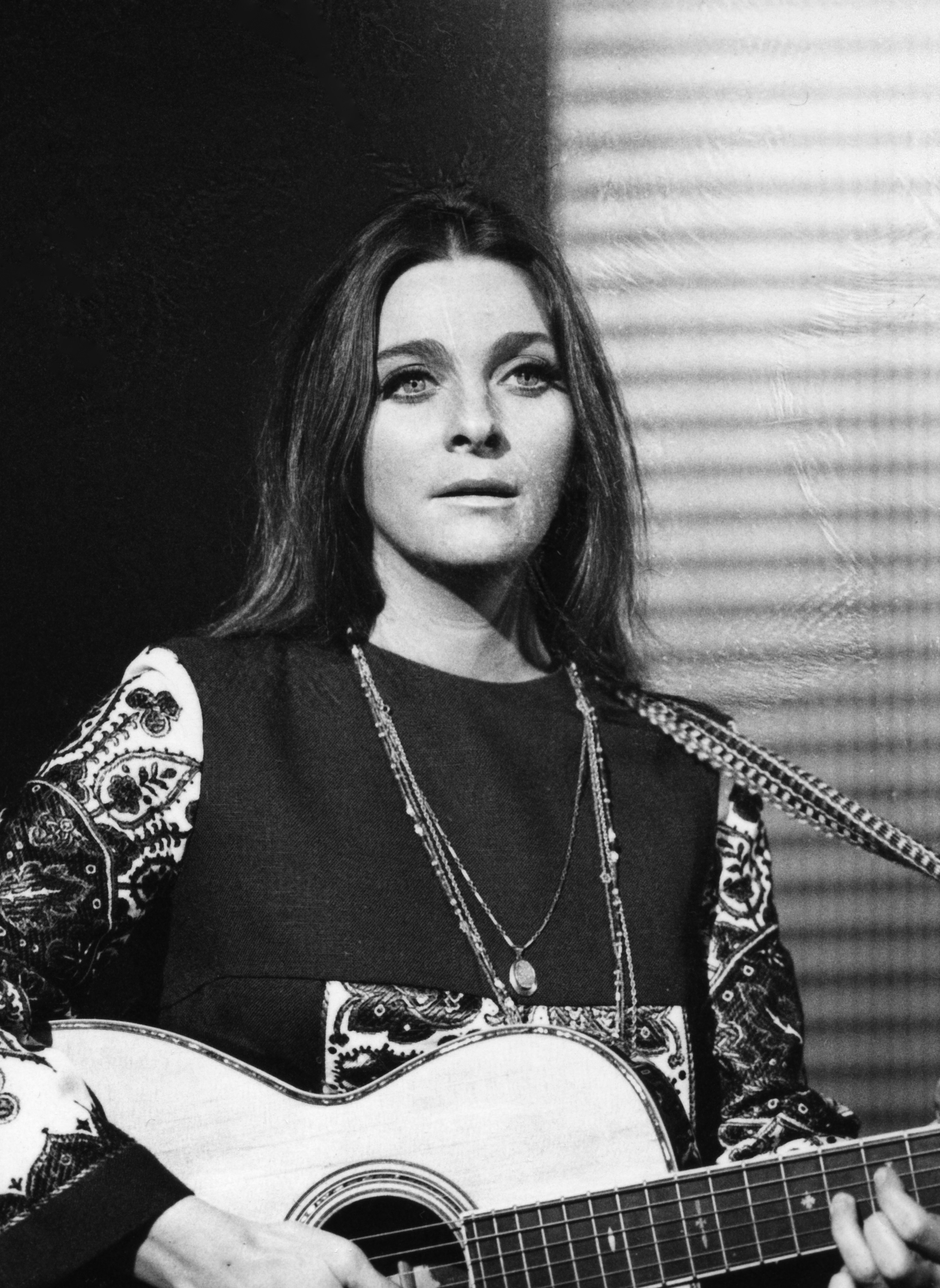 The singer performing on "This is Tom Jones" on December 25, 1969, in Los Angeles, California. | Source: Getty Images
