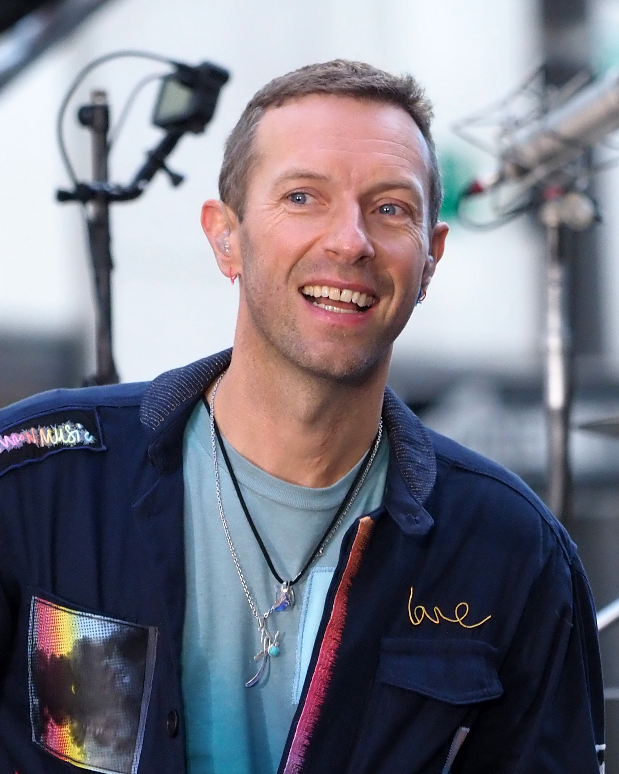 As curator of FIFA's inaugural World Cup halftime show, Chris Martin was responsible for shaping the overall production. The report said he also worked to balance the competing creative visions during rehearsals. | Source: Getty Images