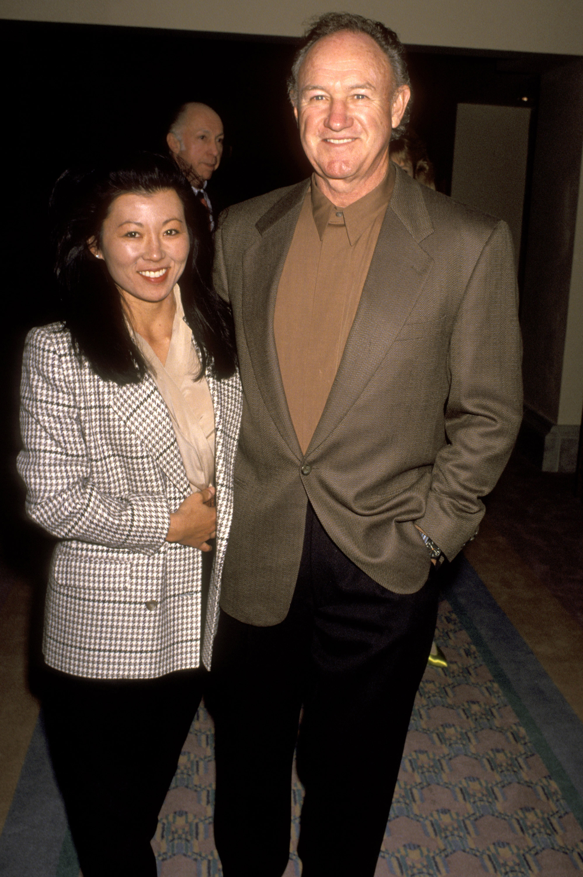 Betsy Arakawa and Gene Hackman during Celebrity Sports Invitational on November 29, 1991, in Rancho Mirage, California. | Source: Getty Images