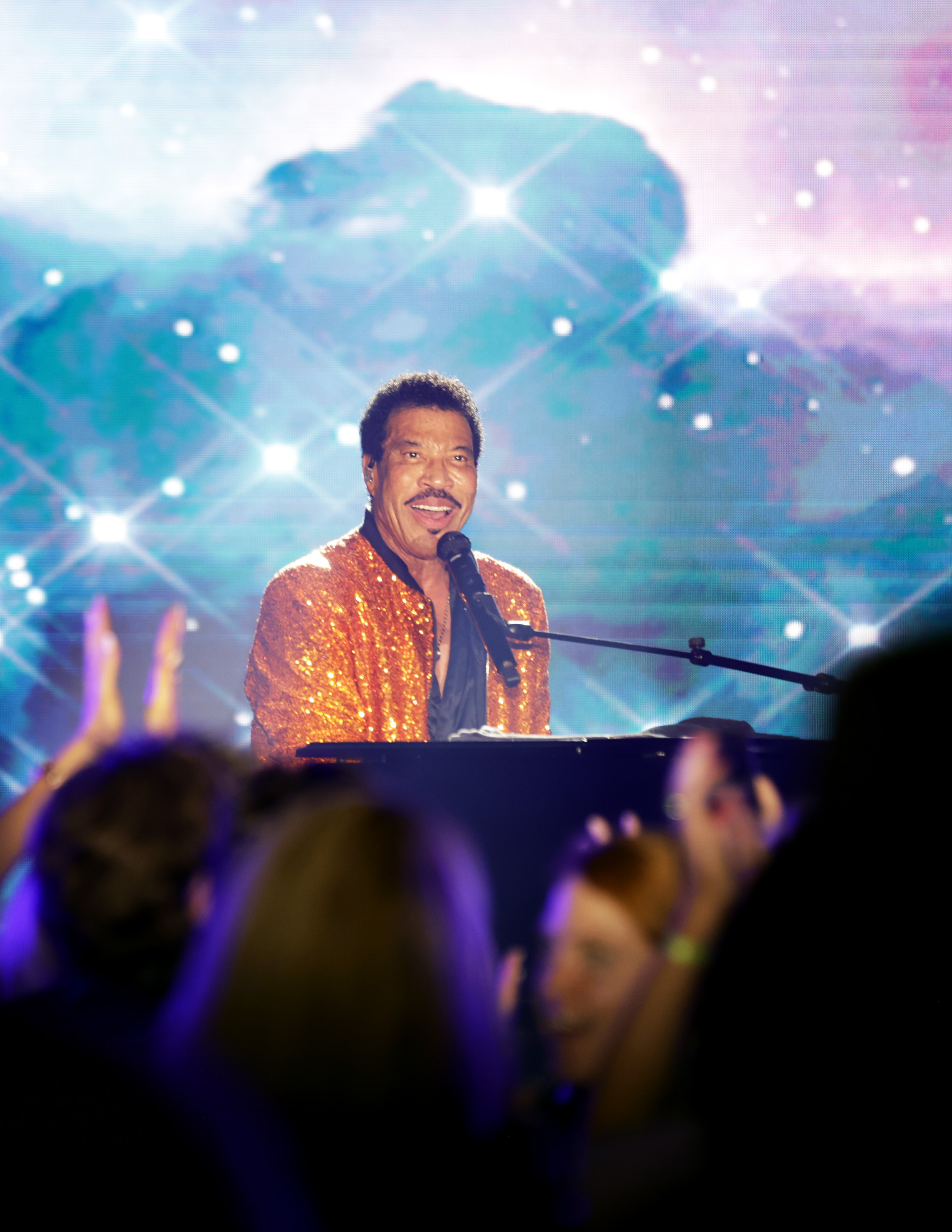 Lionel Richie performs onstage as the Everglades Foundation Celebrates 30 Years at the Breakers on February 18, 2023 in Palm Beach, Florida | Source: Getty Images