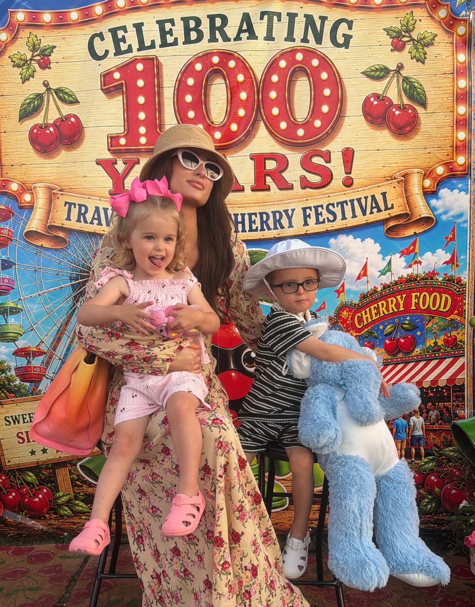 The festival marked its 100th anniversary as Paris visited with Phoenix, 3, and London, 2. Her unexpected brunette appearance gave the celebratory family portrait an extra element of surprise. | Source: Instagram/parishilton