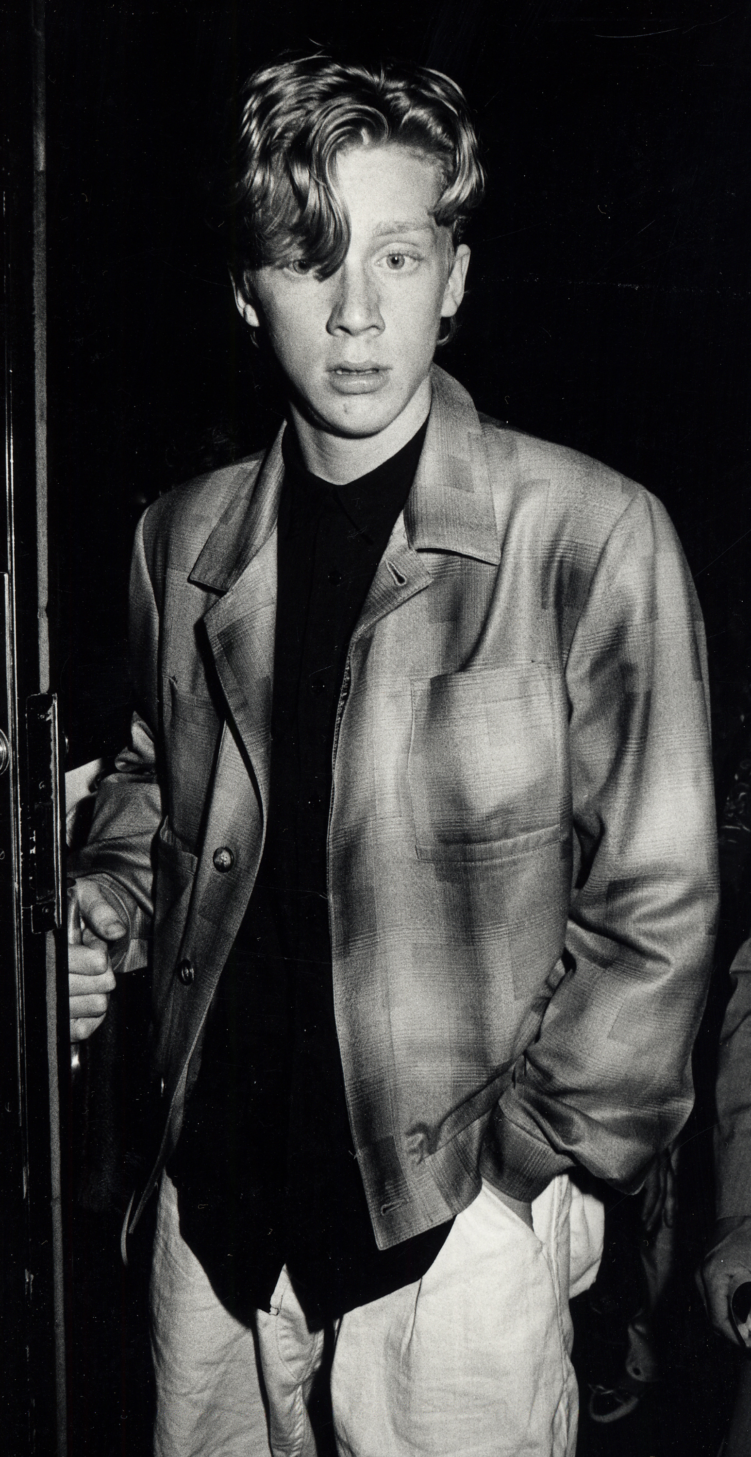 Anthony Michael Hall turned down roles in "Pretty in Pink" and "Ferris Bueller's Day Off" to avoid being typecast. He later expanded his career with projects including "Edward Scissorhands," "The Dead Zone," and "The Dark Knight."