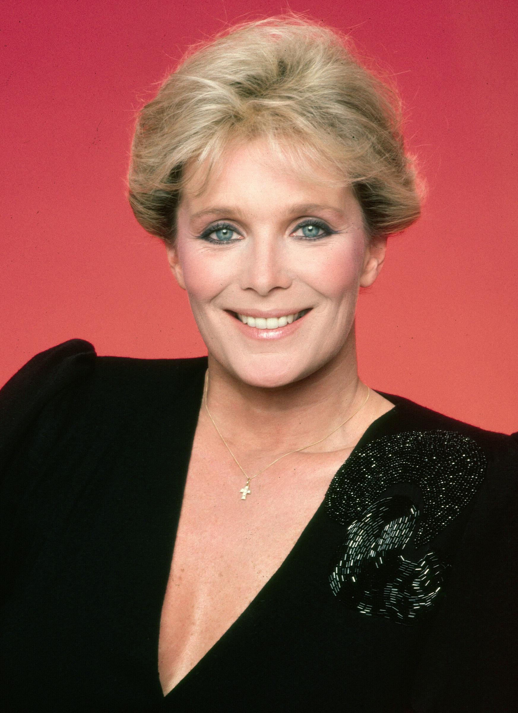 Linda Evans poses for a portrait on January 1, 1981, in Los Angeles, California. | Source: Getty Images