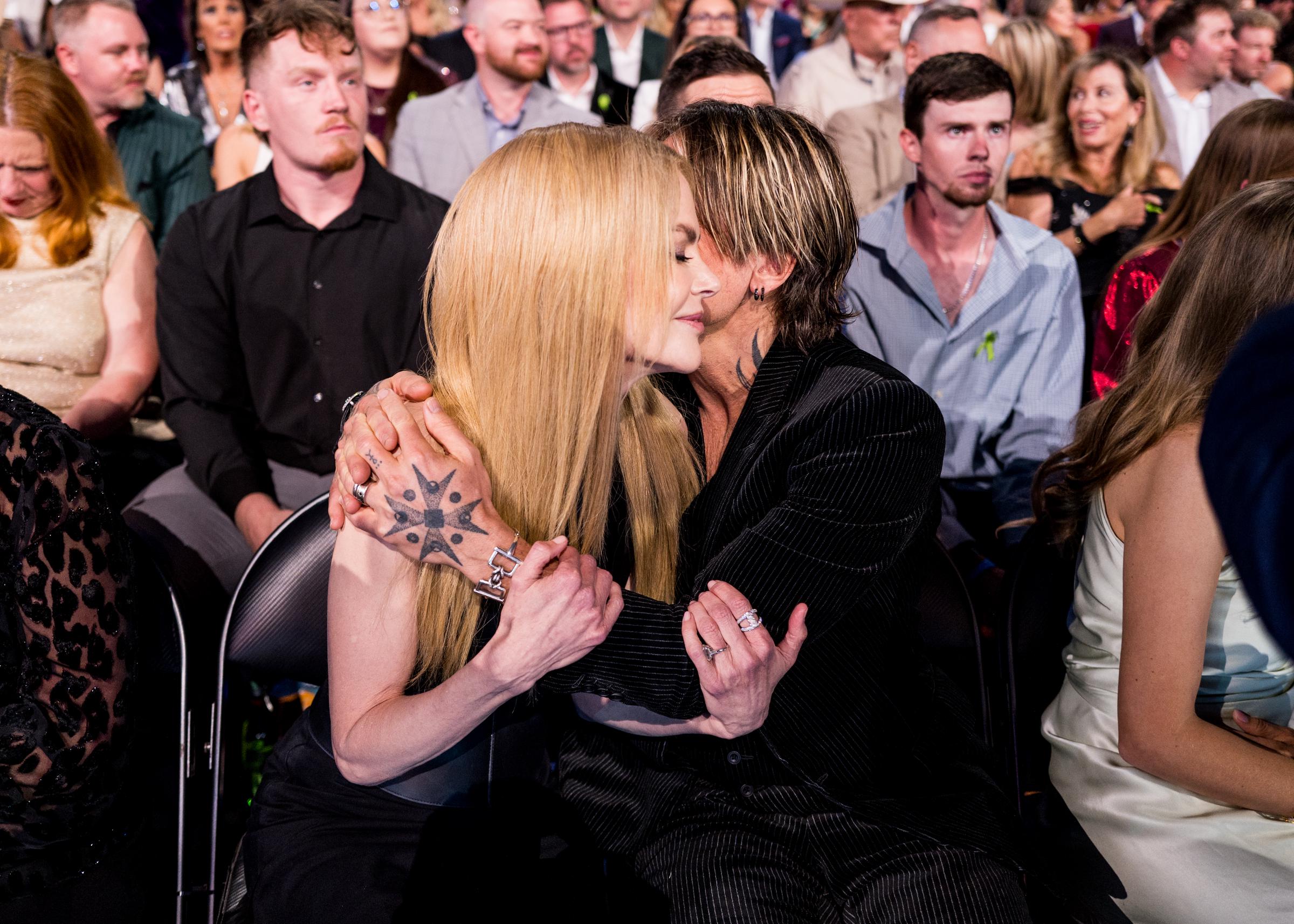 Keith Urban and Nicole Kidman share an intimate hug at the 60th Academy of Country Music Awards at The Star in Frisco, Texas on May 08, 2025 | Source: Getty Images