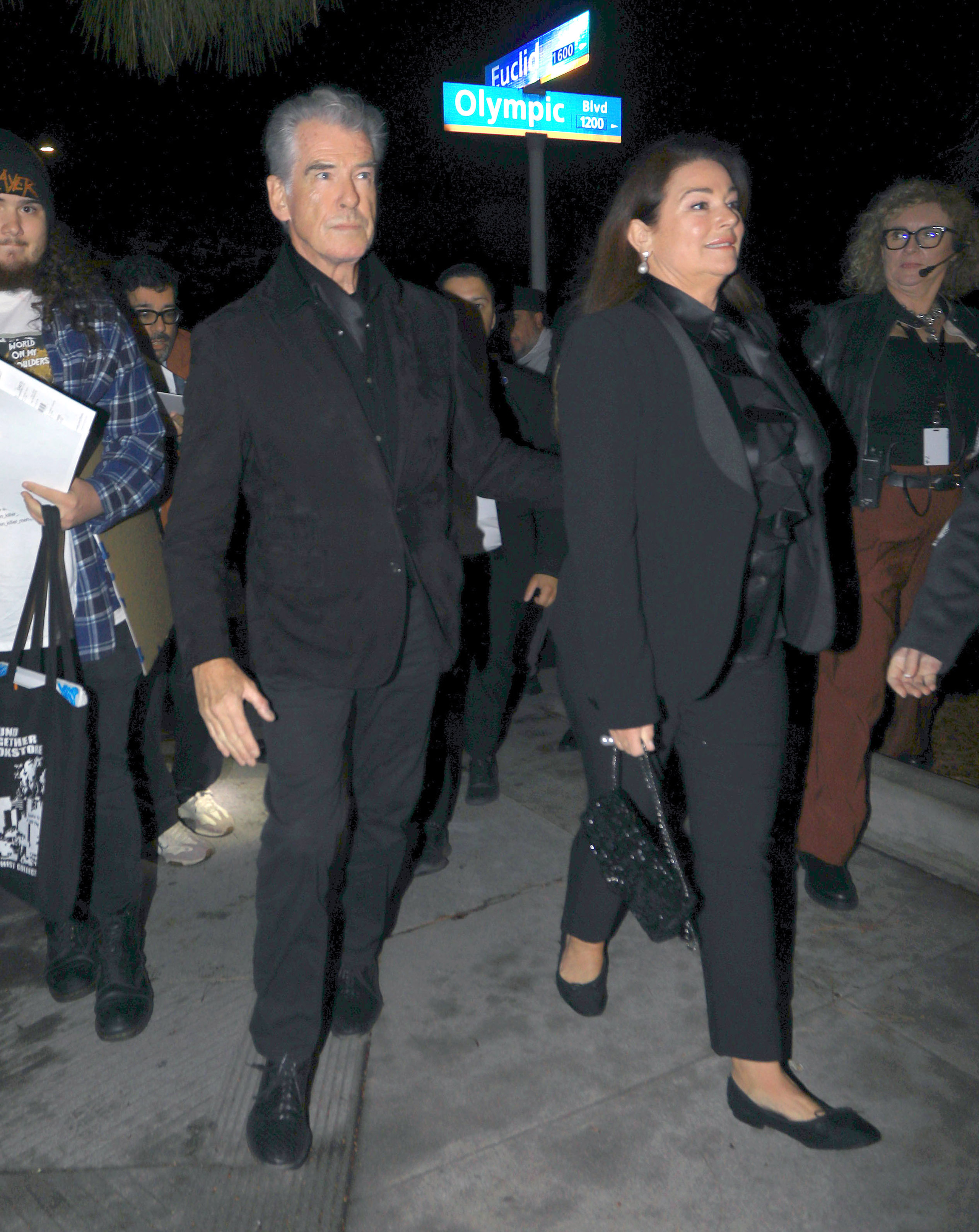 Pierce Brosnan and Keely Shaye Smith pictured on March 7, 2024, in Los Angeles, California. | Source: Getty Images