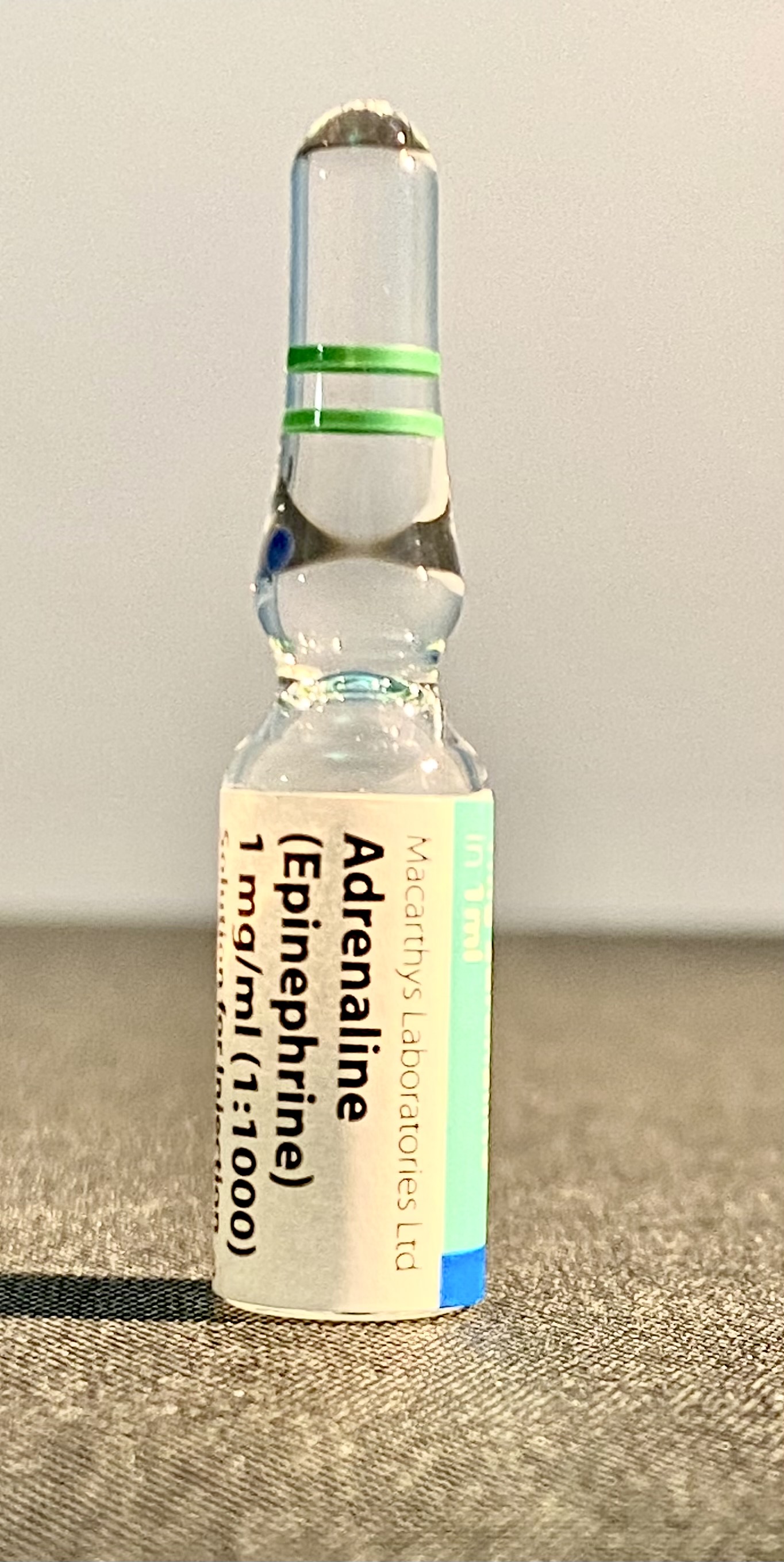 Epinephrine ampoule used in cases of anaphylaxis. | Source: Wikimedia Commons