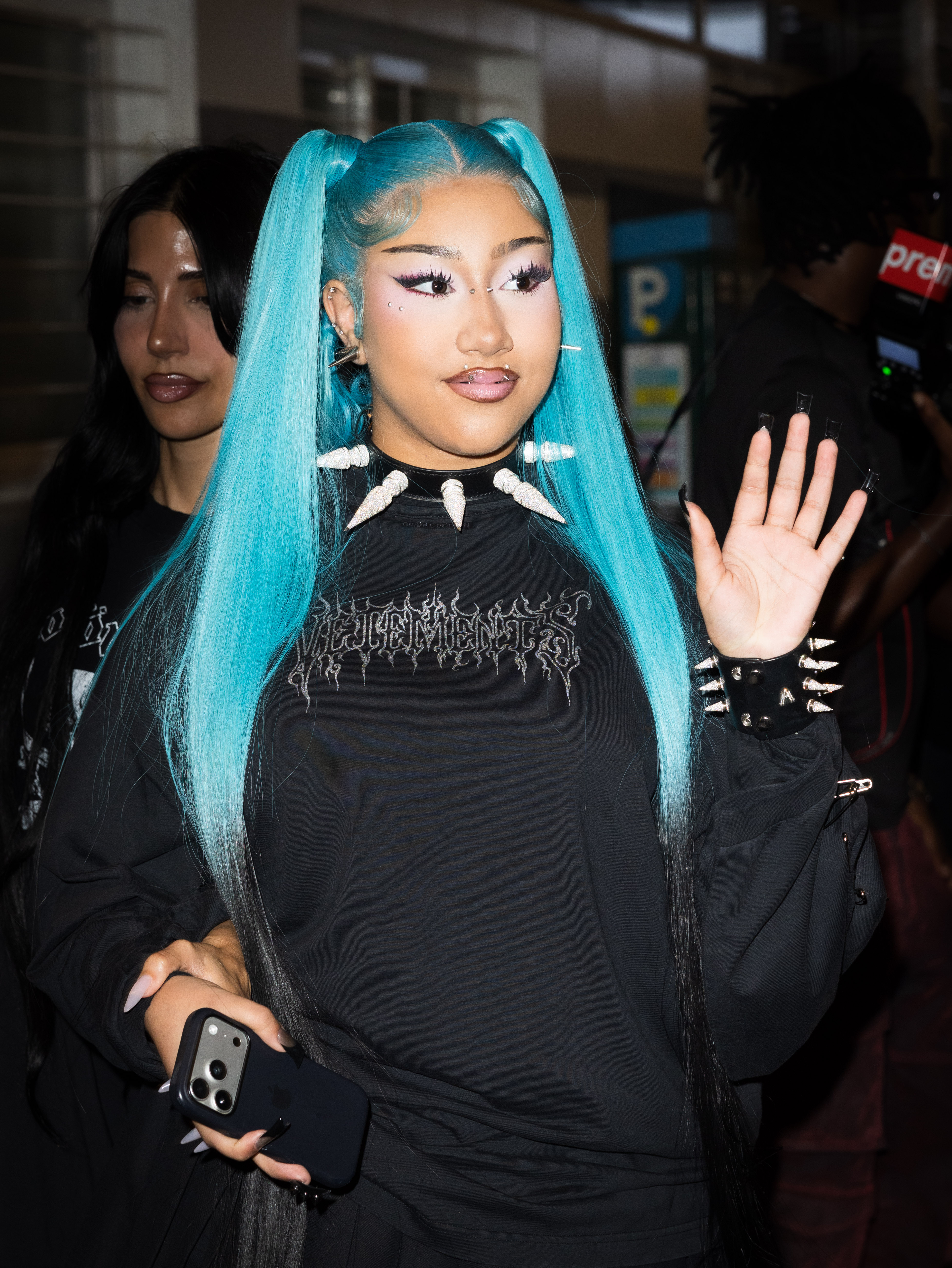 Some netizens felt angry on her behalf rather than at her for her appearance.  | Source: Getty Images