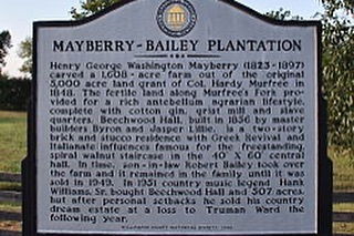 Historical signage identifies the Mayberry-Bailey Plantation and recounts details from its nineteenth-century past. The property's significance extends well beyond its association with its famous former owners. | Source: Instagram/oldhouseaddicts