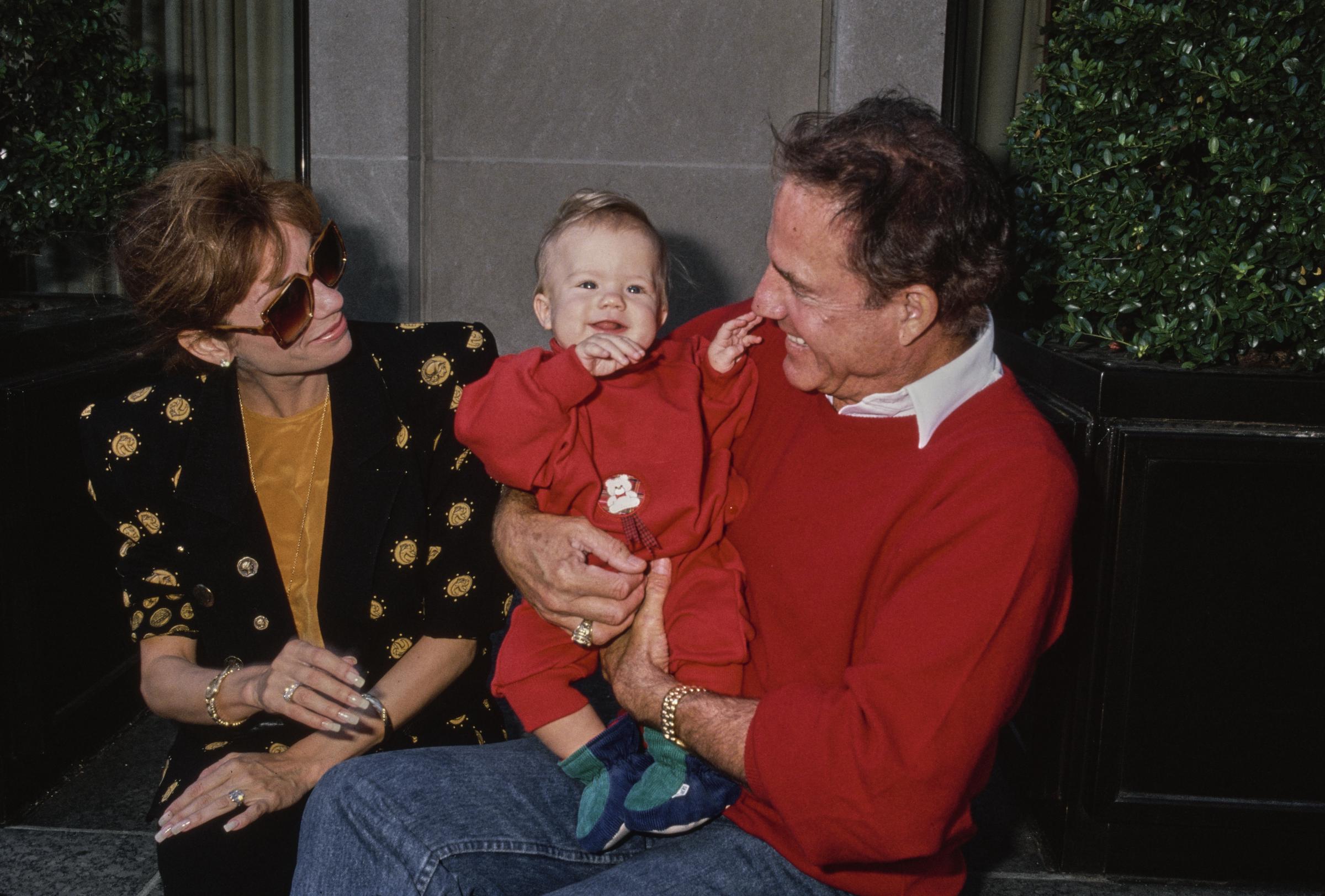 Kathie Lee Gifford and Frank Gifford with their son Cody, circa 1992. | Source: Getty Images