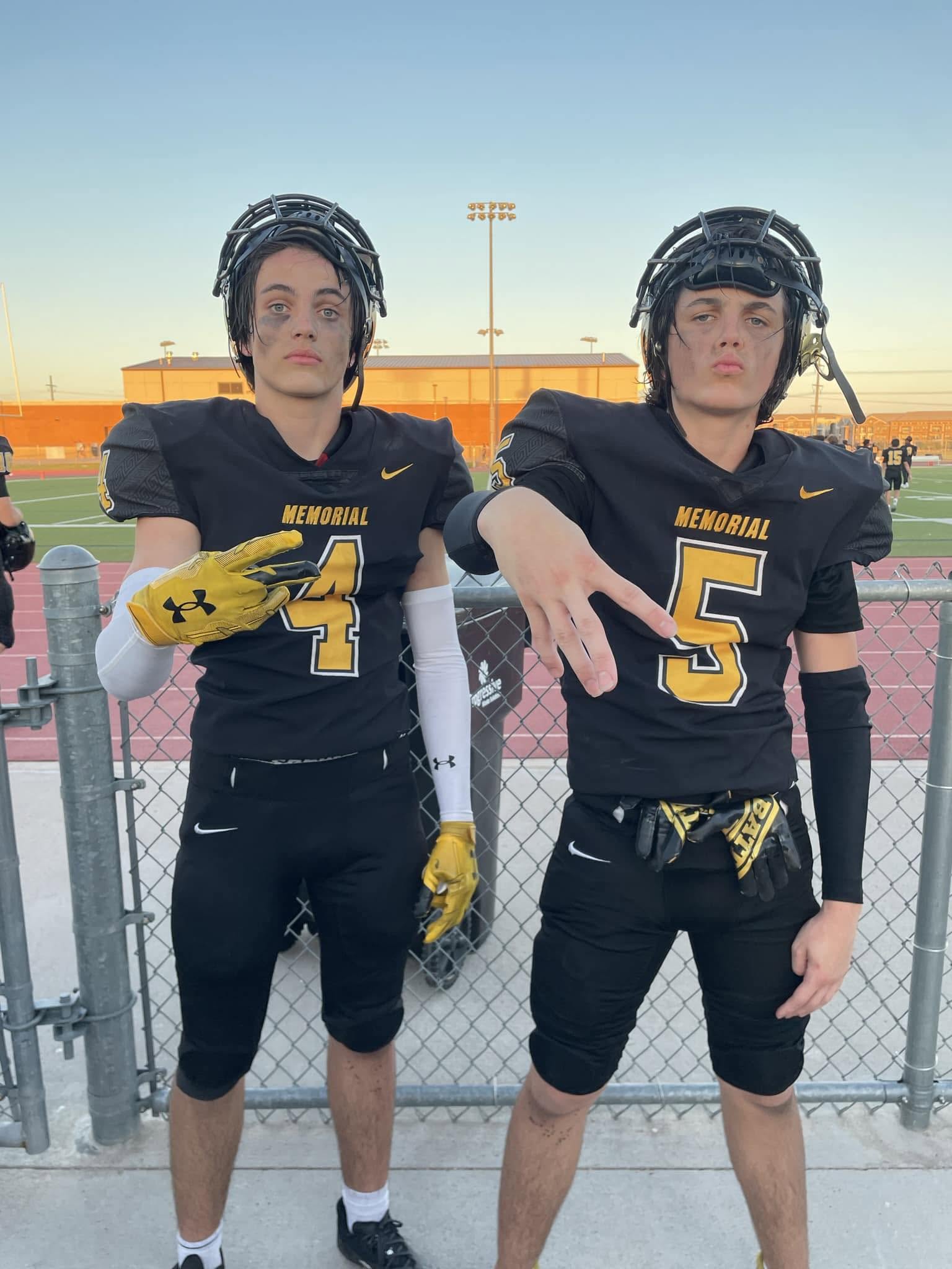 The Metcalf twins seen in a post dated October 2022 | Source: Facebook/meghan.p.metcalf