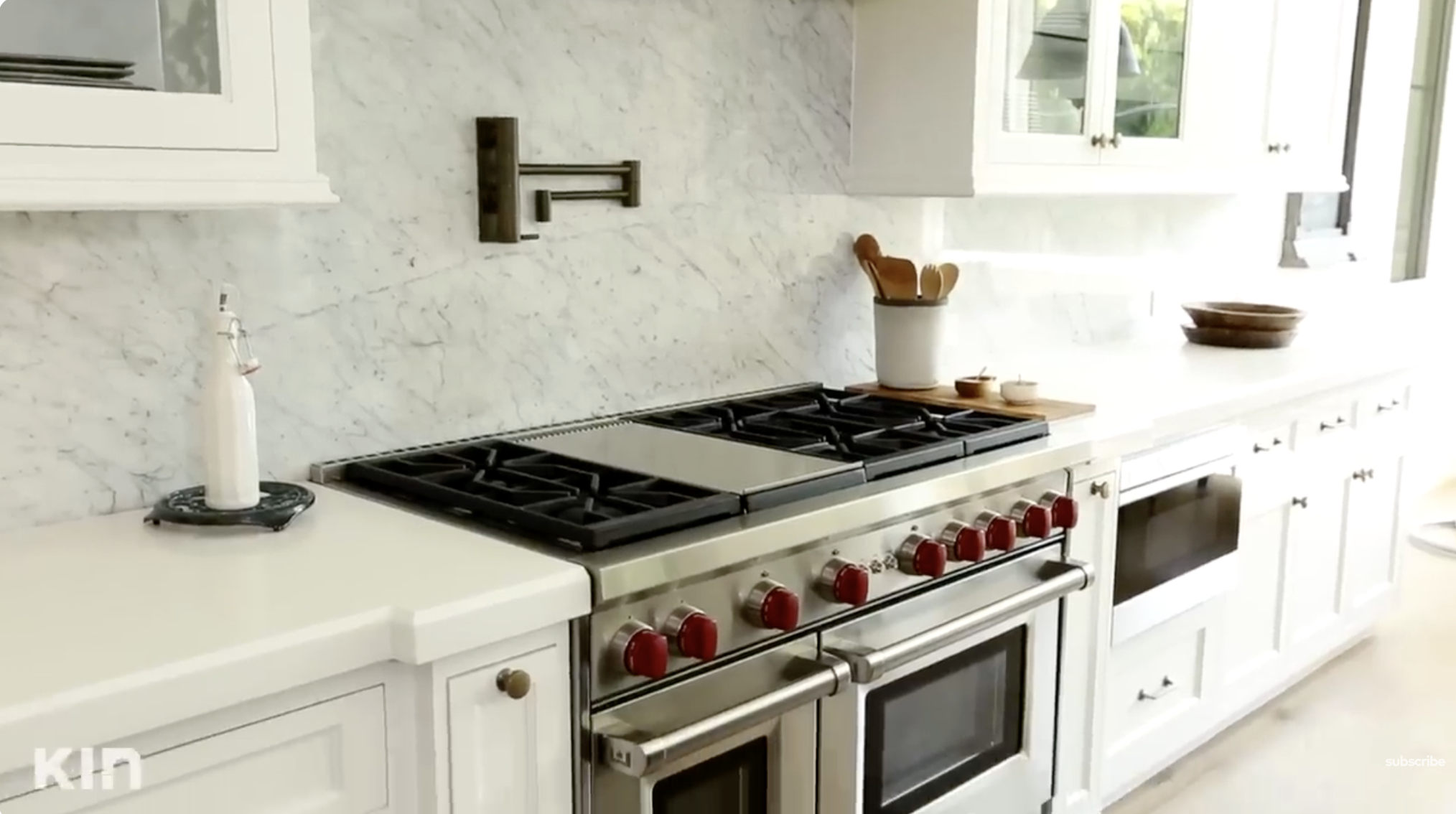 A closer angle showing Tia Mowry's stainless steal stove. | Source: YouTube/Tia Mowry's Quick Fix