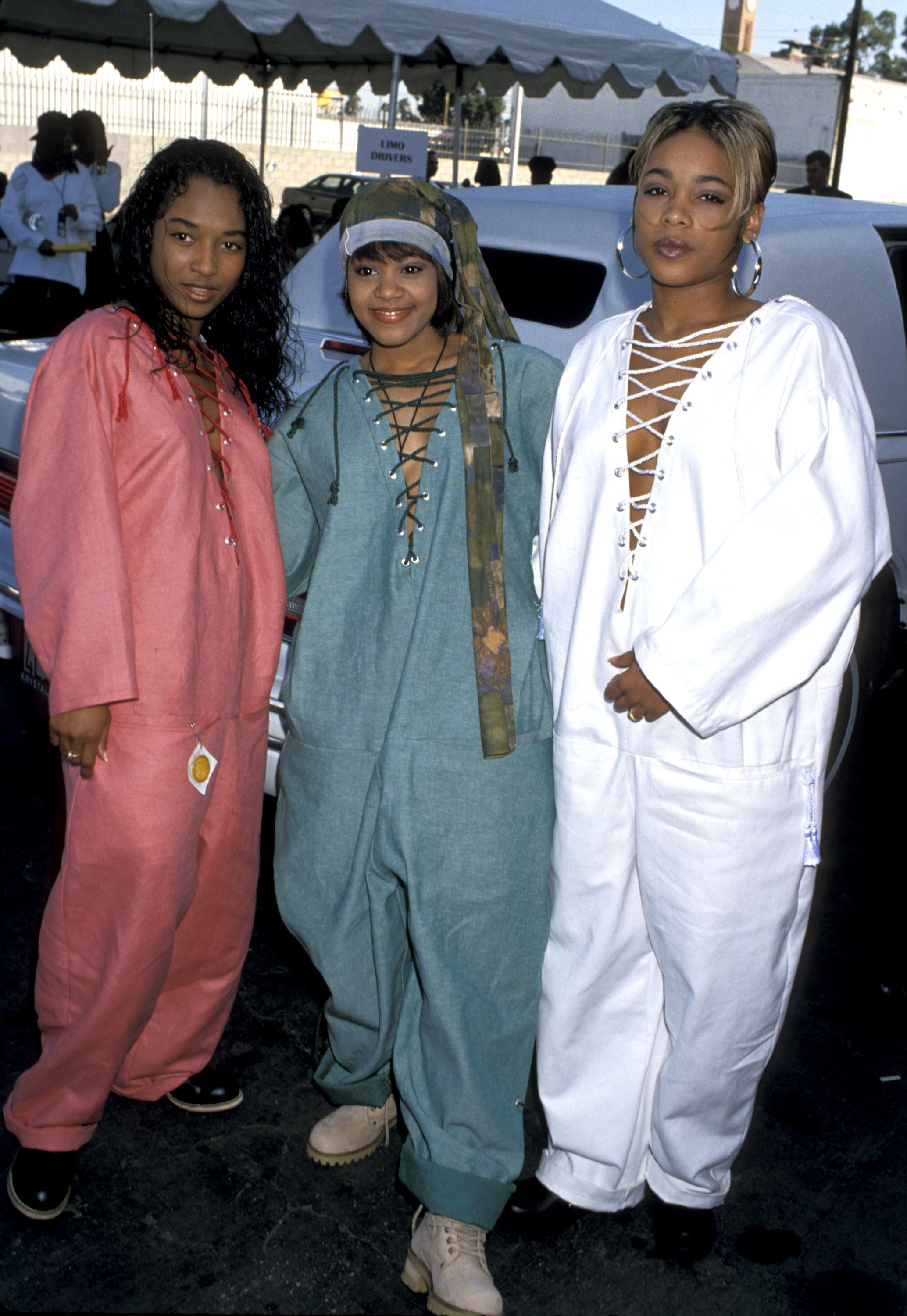 The rapper is seen with fellow band members attending the 8th Annual Soul Train Music Awards on March 15, 1994 | Source: Getty Images