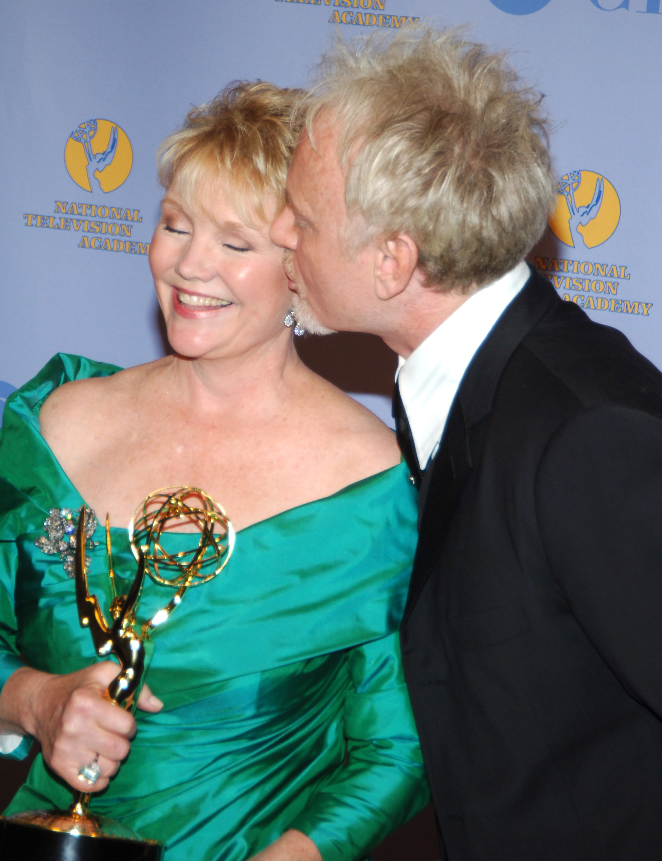 Erika Slezak and Anthony Geary during the 32nd Annual Daytime Emmy Awards in the Press Room at Radio City Music Hall on May 20, 2005, in New York City | Source: Getty Images