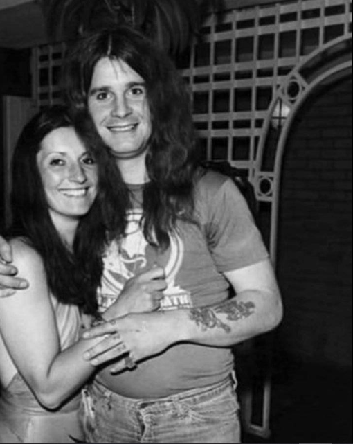 Musician Ozzy Osbourne, and his first wife, Thelma Riley whom he divorce in 1982 in their younger days | Source: Facebook/60sonly