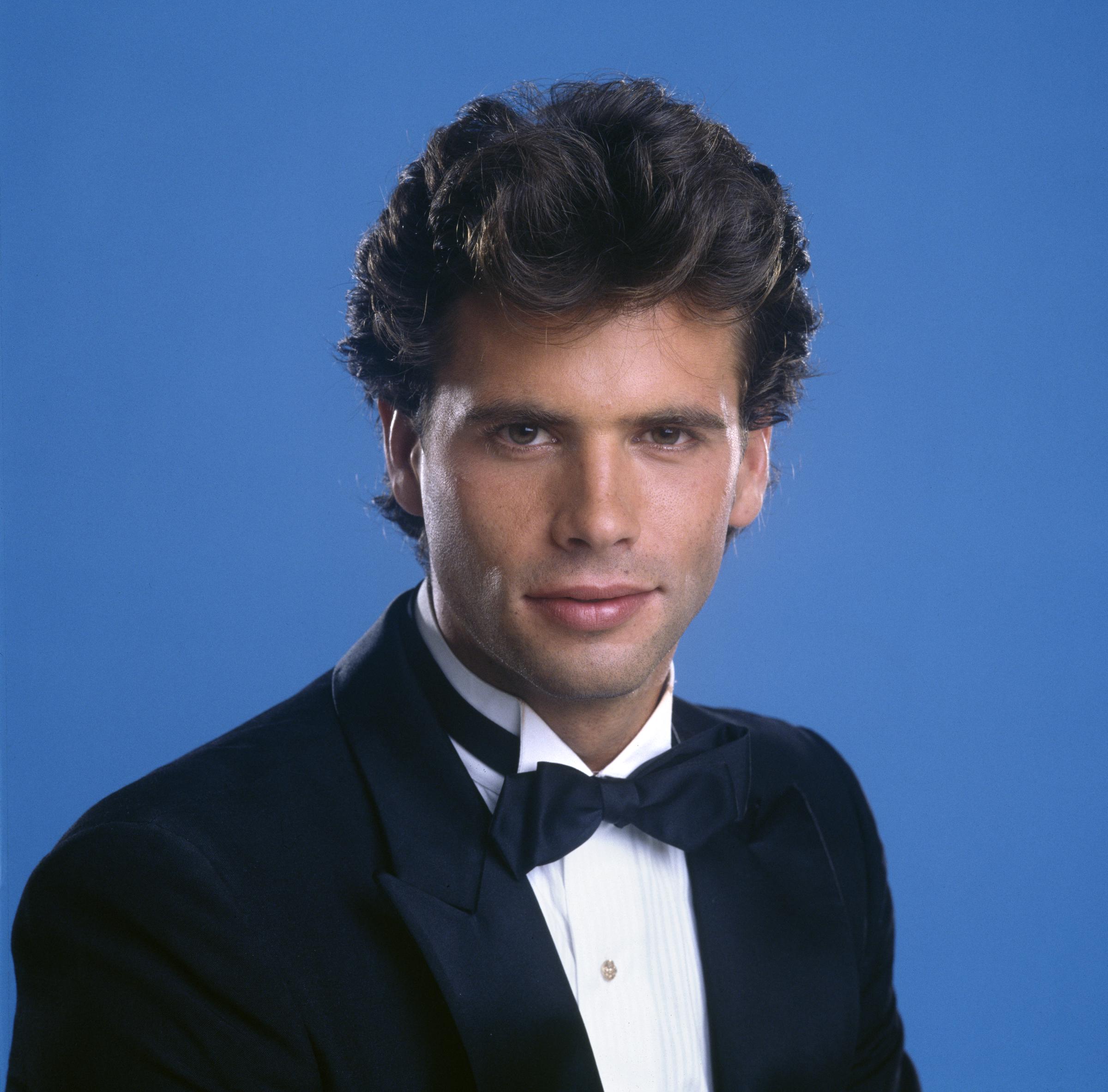 In 1985, Lorenzo Lamas traded his familiar television roles for a formal appearance in "An American Portrait," wearing a black tuxedo and bow tie for the CBS vignette. Created ahead of the Statue of Liberty's 1986 centennial, the segments spotlighted notable Americans through celebrity narrators. Lamas participated by honoring Paul Gonzales, the street fighter who went on to become an Olympic boxer.