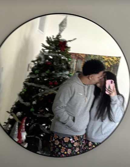 Hendry Gudiño and his girlfriend Ana Molina from his Instagram story highlights, dated January 2025 | Source: Instagram/heagg_628