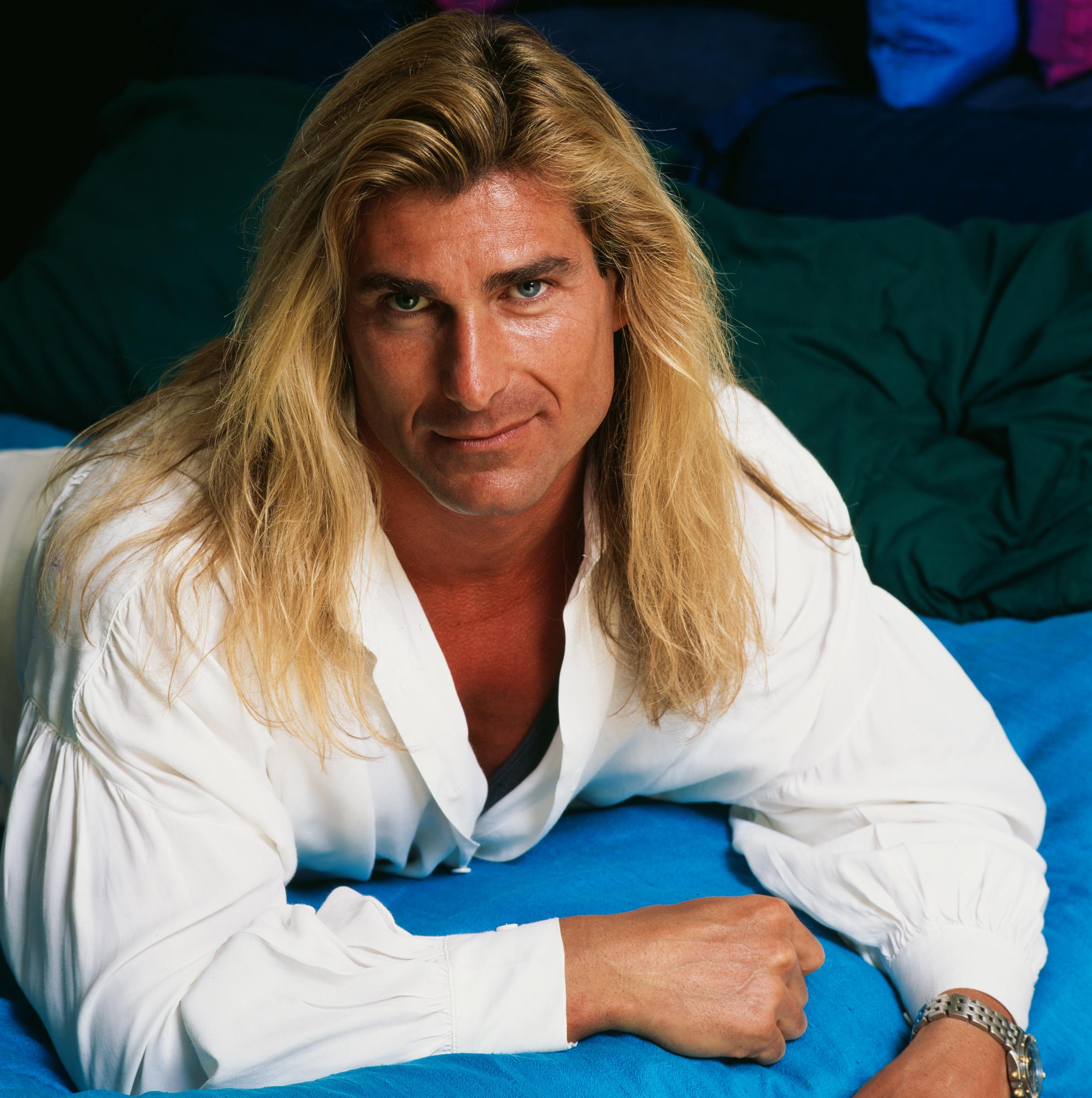 He once got into a heated public altercation with actor George Clooney. In this photo, Fabio posed for a portrait circa 2000. | Source: Getty Images